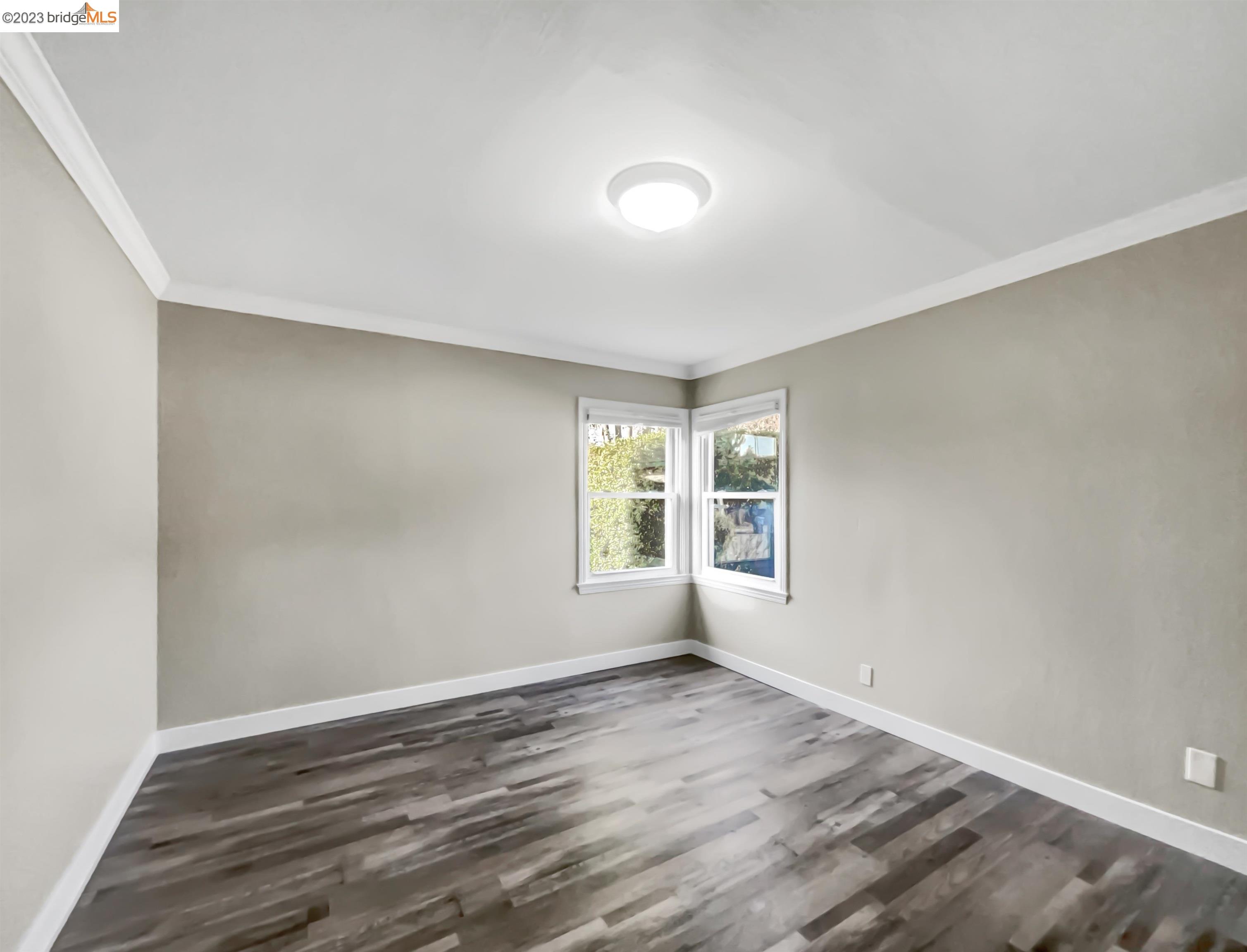 Detail Gallery Image 11 of 30 For 411 Roosevelt Ave, Redwood City,  CA 94061 - 3 Beds | 2/1 Baths