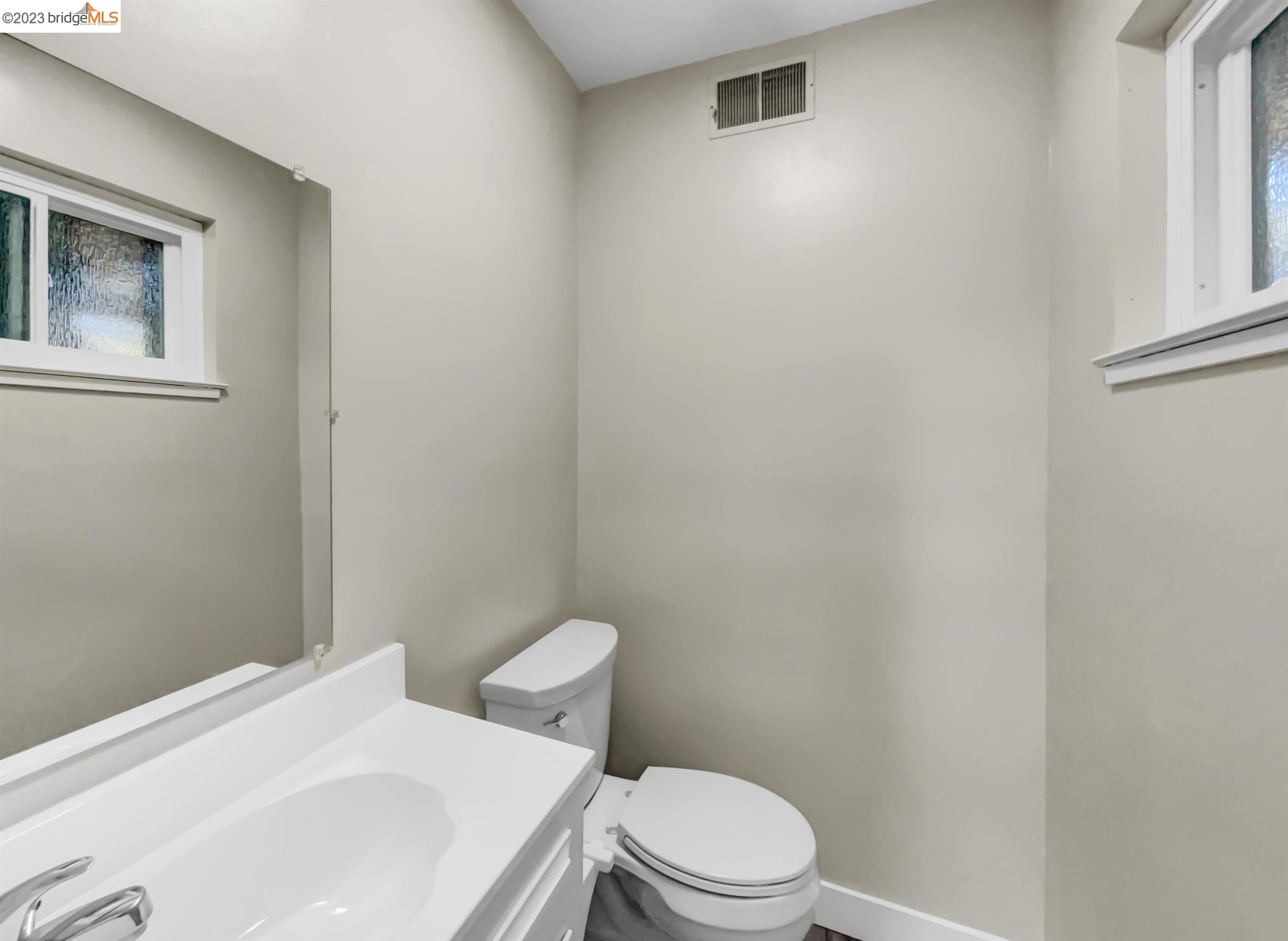 Detail Gallery Image 27 of 30 For 411 Roosevelt Ave, Redwood City,  CA 94061 - 3 Beds | 2/1 Baths