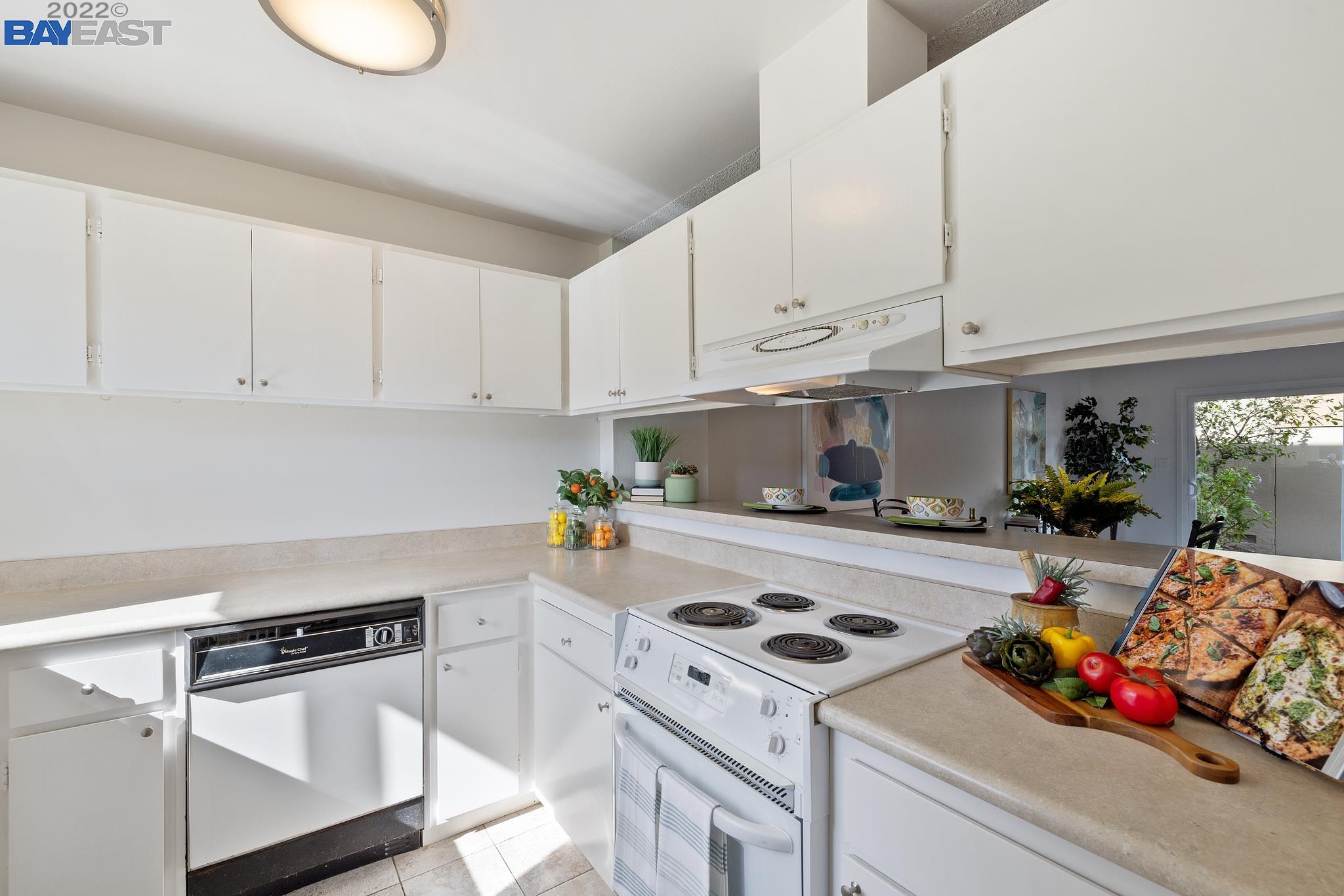 Photo #5: 41012980 Listing 
