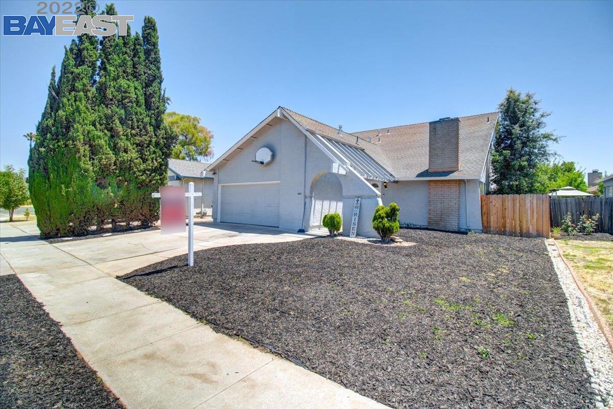 Detail Gallery Image 1 of 1 For 4256 Sayoko Circle, San Jose,  CA 95136 - 5 Beds | 3 Baths