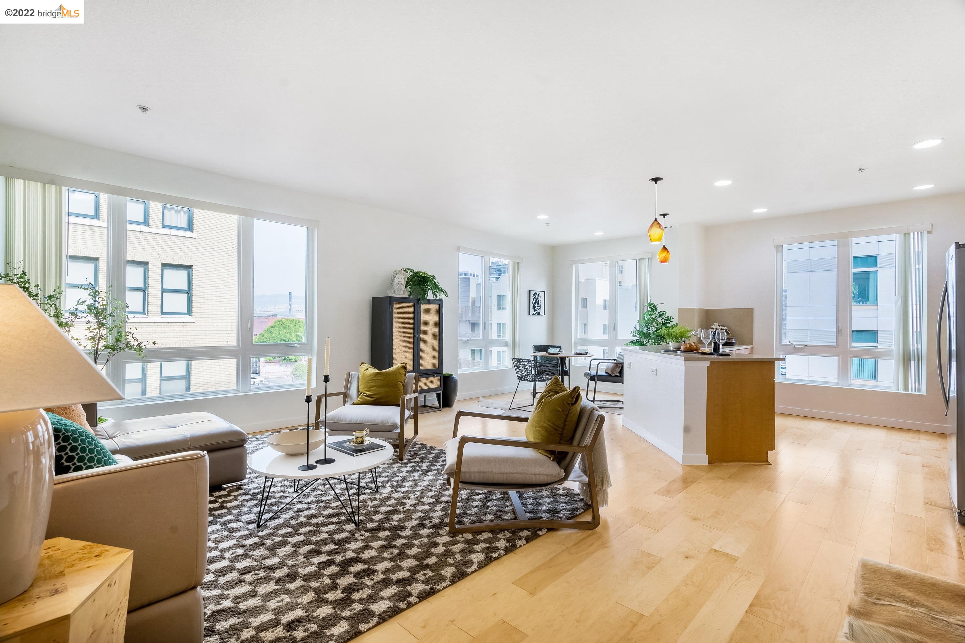 Detail Gallery Image 1 of 1 For 1511 Jefferson St #217,  Oakland,  CA 94612 - 2 Beds | 2 Baths