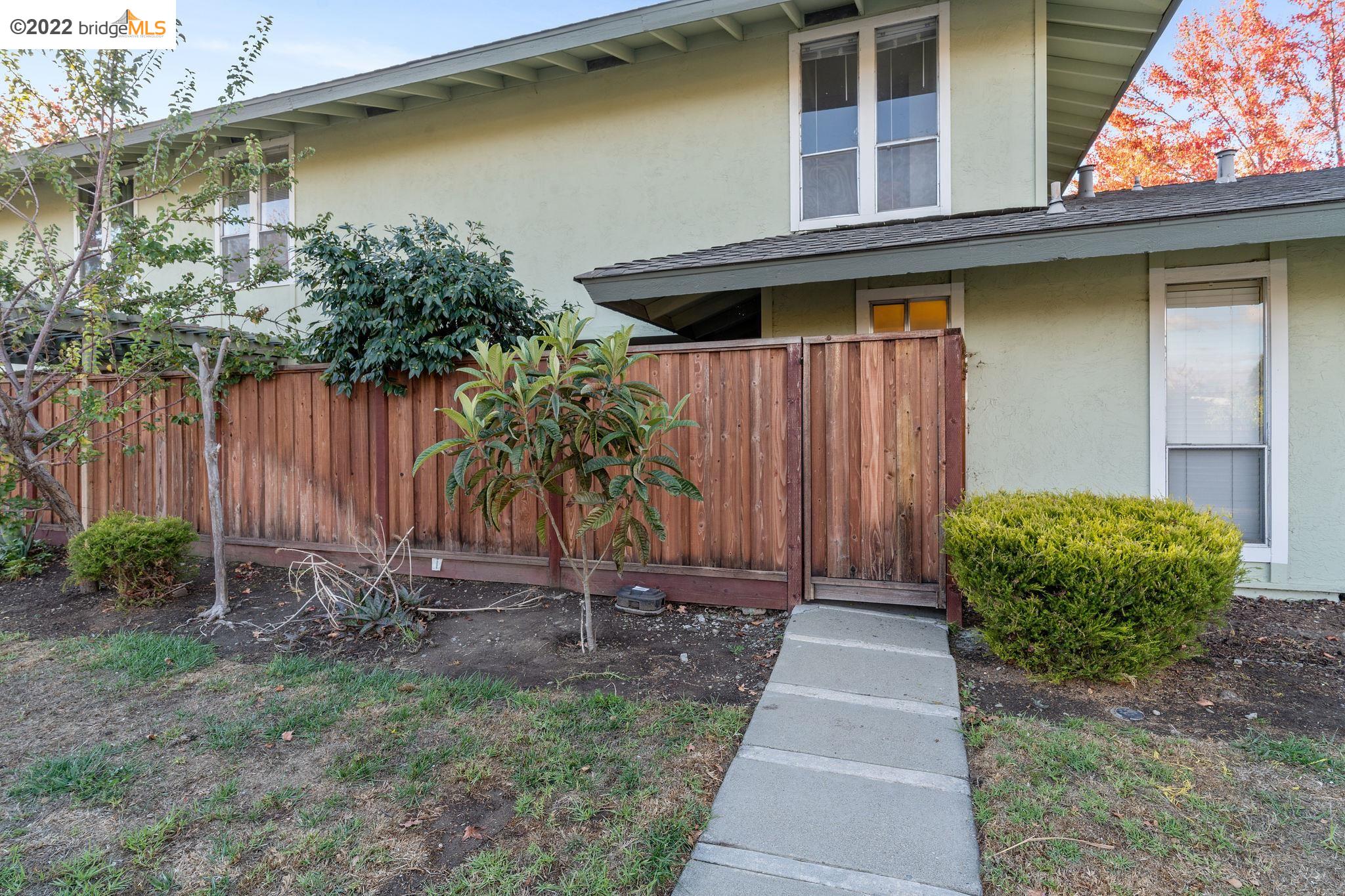 Detail Gallery Image 1 of 1 For 5590 Hemlock Ter, Fremont,  CA 94538 - 2 Beds | 1/1 Baths