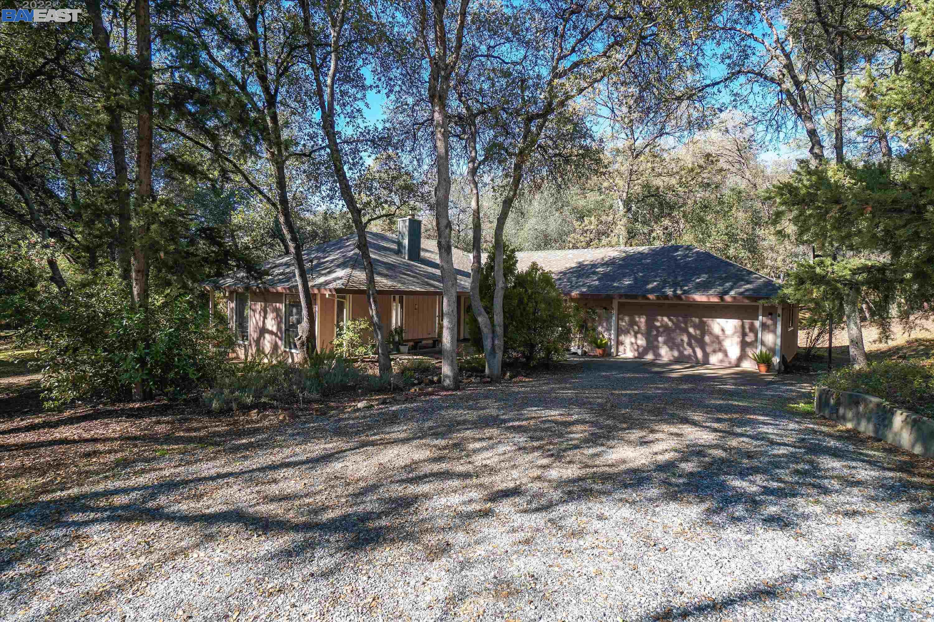 Detail Gallery Image 1 of 1 For 6321 Zamora Dr, Placerville,  CA 95667 - 3 Beds | 2/1 Baths
