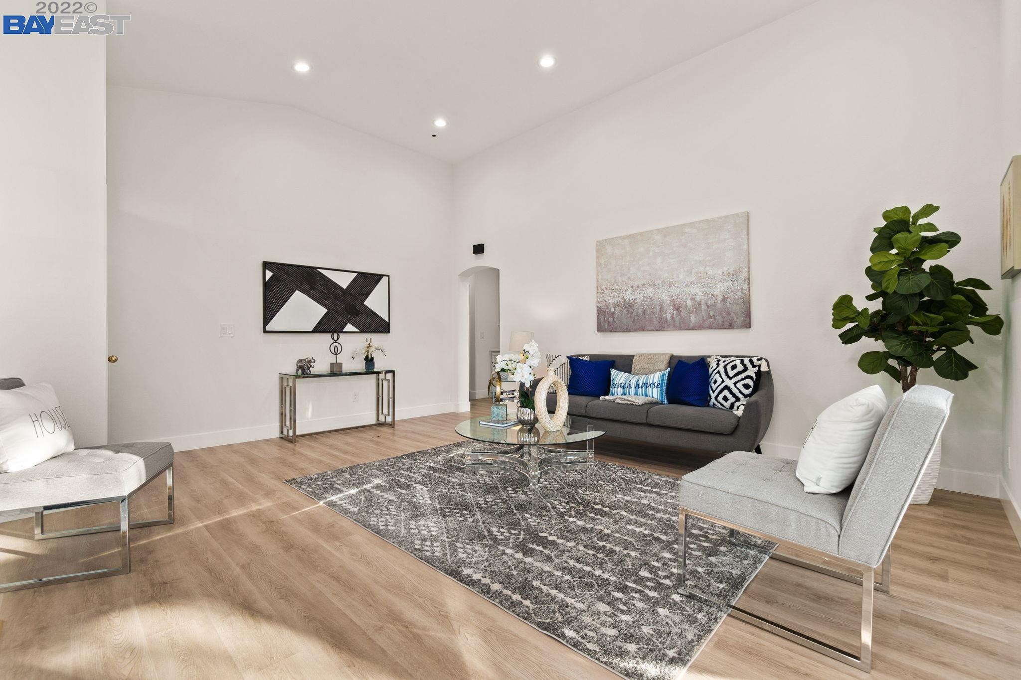 Photo #2: 41014409 Listing 