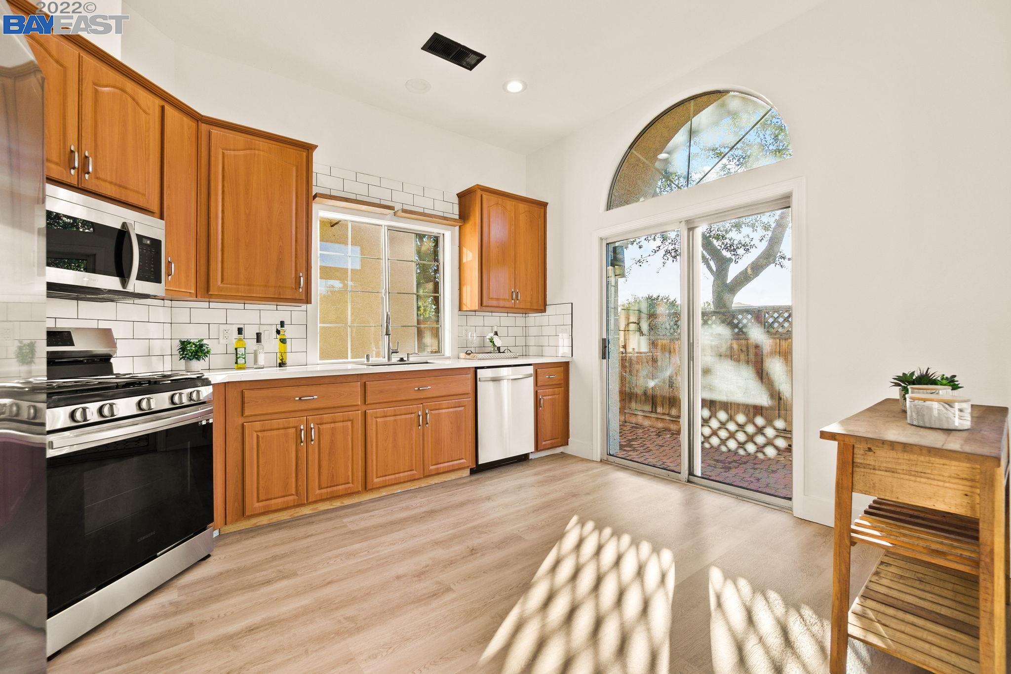 Photo #6: 41014409 Listing 