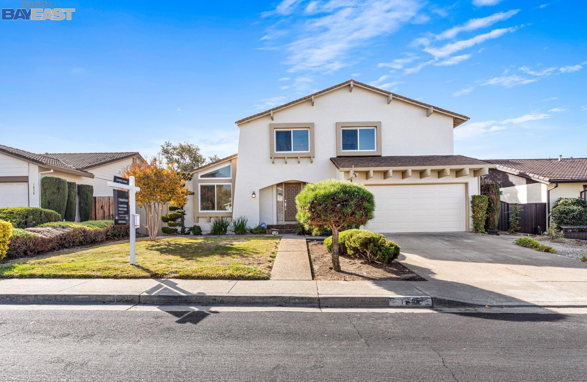 Detail Gallery Image 1 of 1 For 1832 Redwood Rd, Hercules,  CA 94547 - 4 Beds | 2/1 Baths