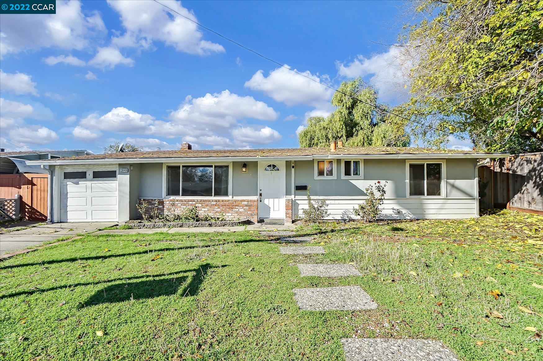 Detail Gallery Image 1 of 1 For 3049 Gratton Way, Concord,  CA 94520 - 3 Beds | 2 Baths