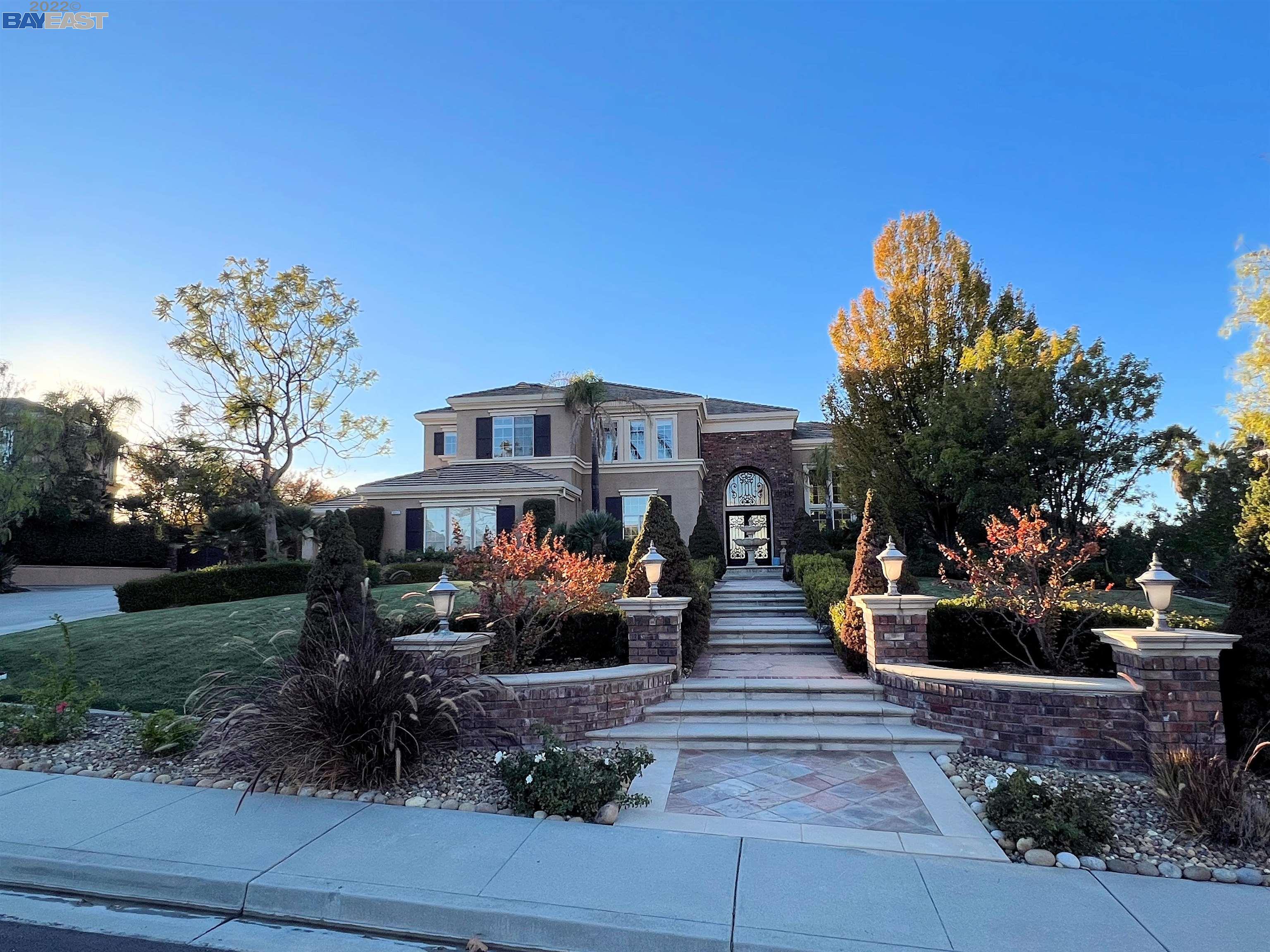 Detail Gallery Image 1 of 1 For 3053 Monte Sereno, Fremont,  CA 94539 - 5 Beds | 4/1 Baths