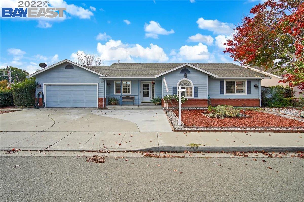 Detail Gallery Image 1 of 1 For 33897 Depot Rd, Union City,  CA 94587 - 3 Beds | 2 Baths