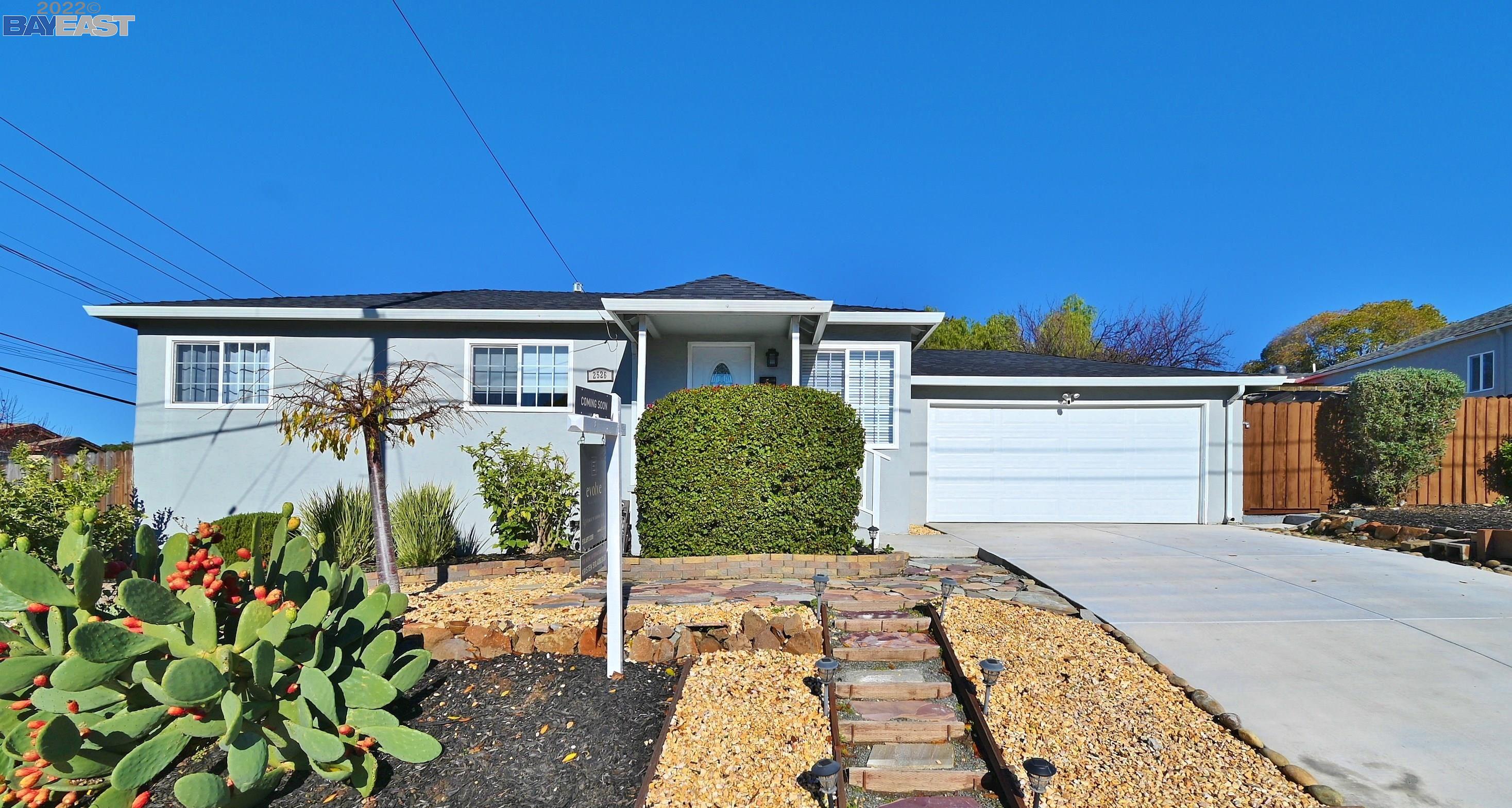 Detail Gallery Image 1 of 1 For 2526 Hermosa Ter, Hayward,  CA 94541 - 3 Beds | 1/1 Baths