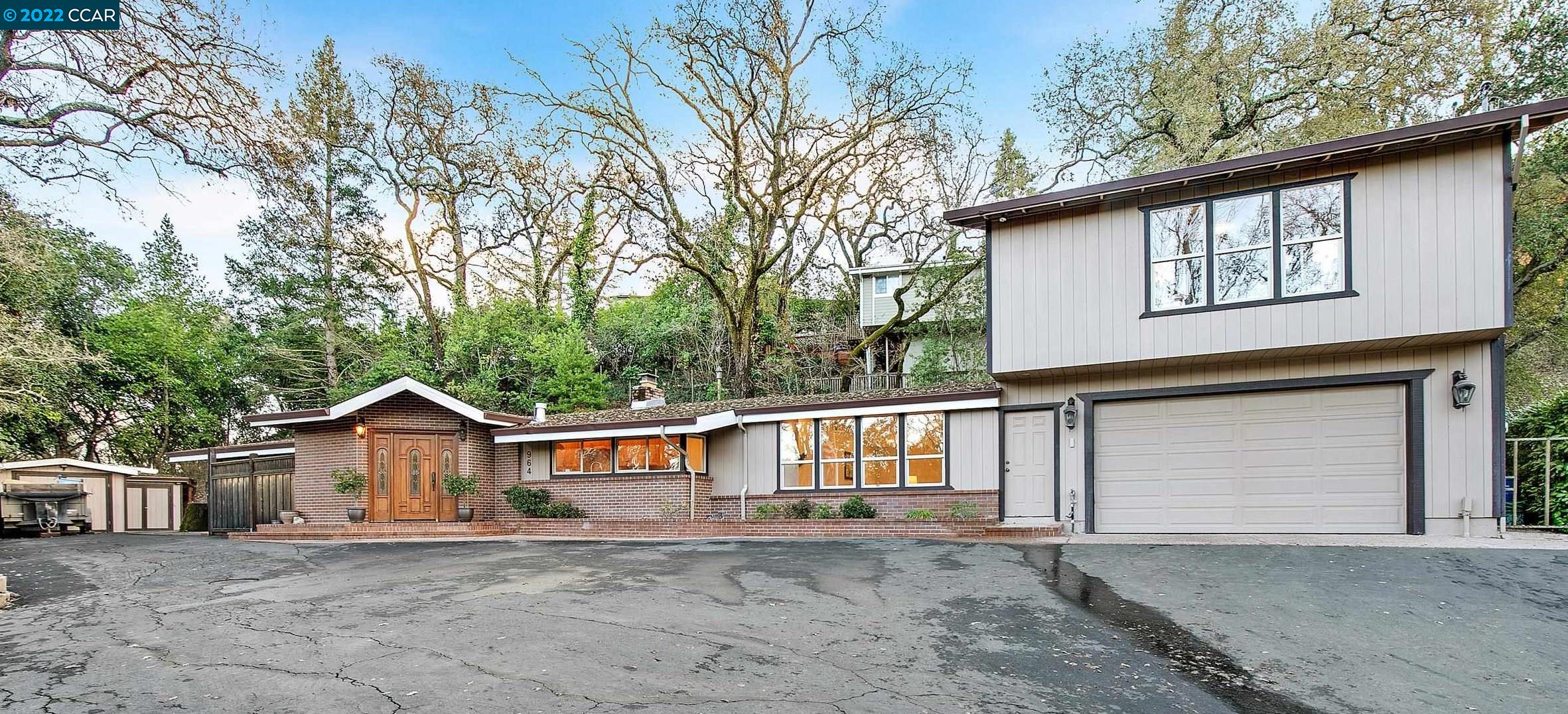 Detail Gallery Image 1 of 1 For 964 Yorkshire Ct, Lafayette,  CA 94549 - 4 Beds | 3/1 Baths