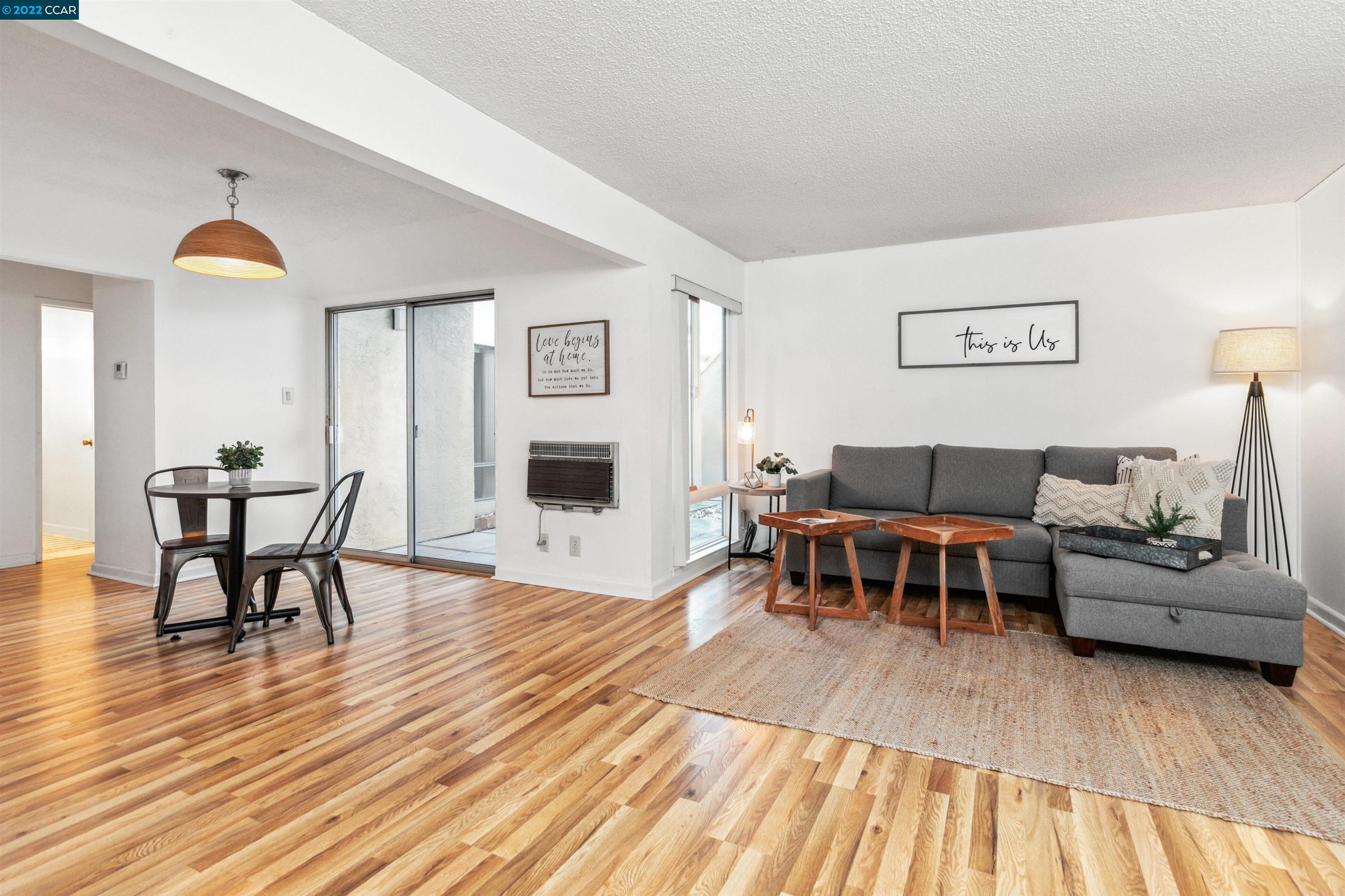 Photo #6: 41015990 Listing 