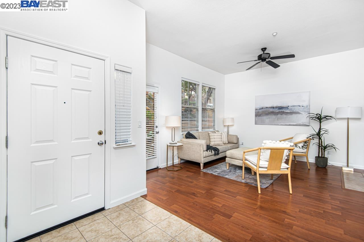 Photo #2: 41016558 Listing 
