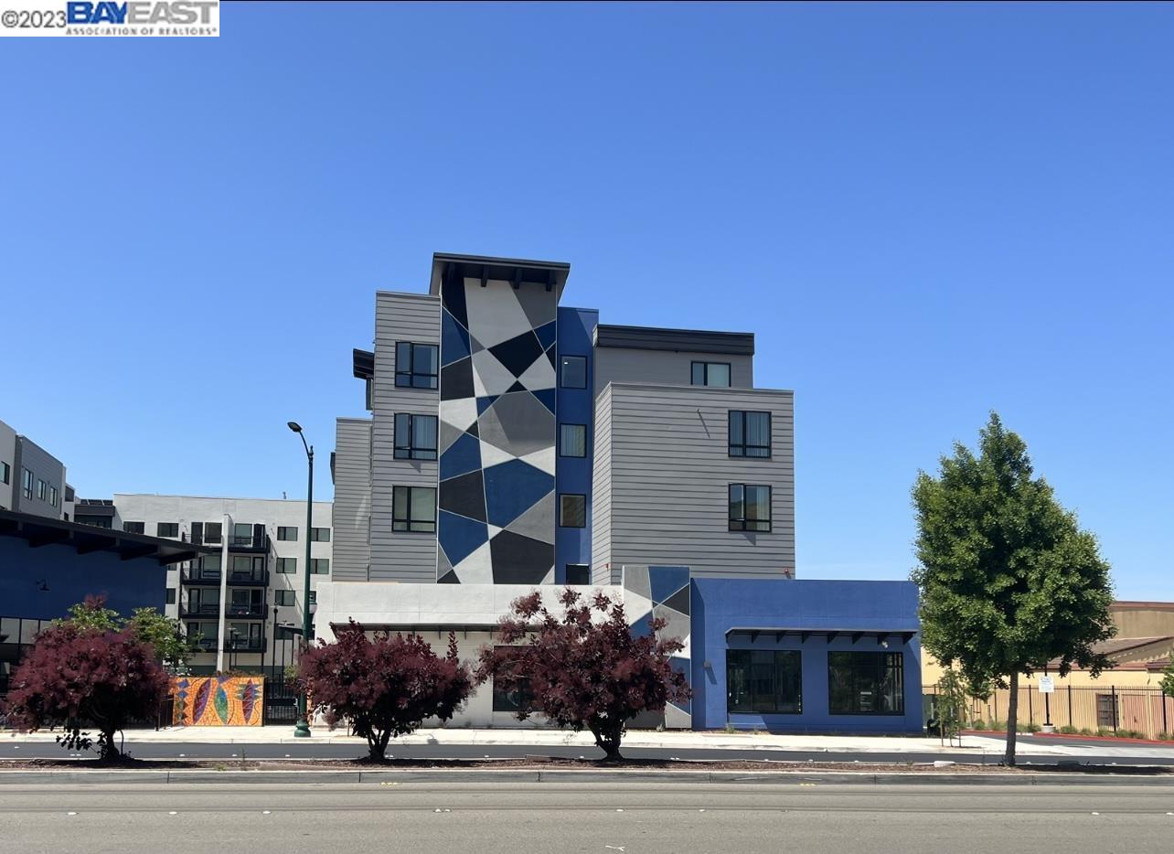 Detail Gallery Image 1 of 1 For 29501 Mission Blvd, Hayward,  CA 94544 - – Beds | – Baths