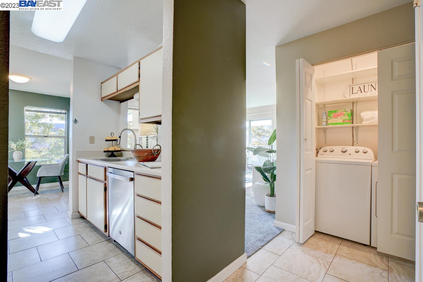 Photo #5: 41016859 Listing 