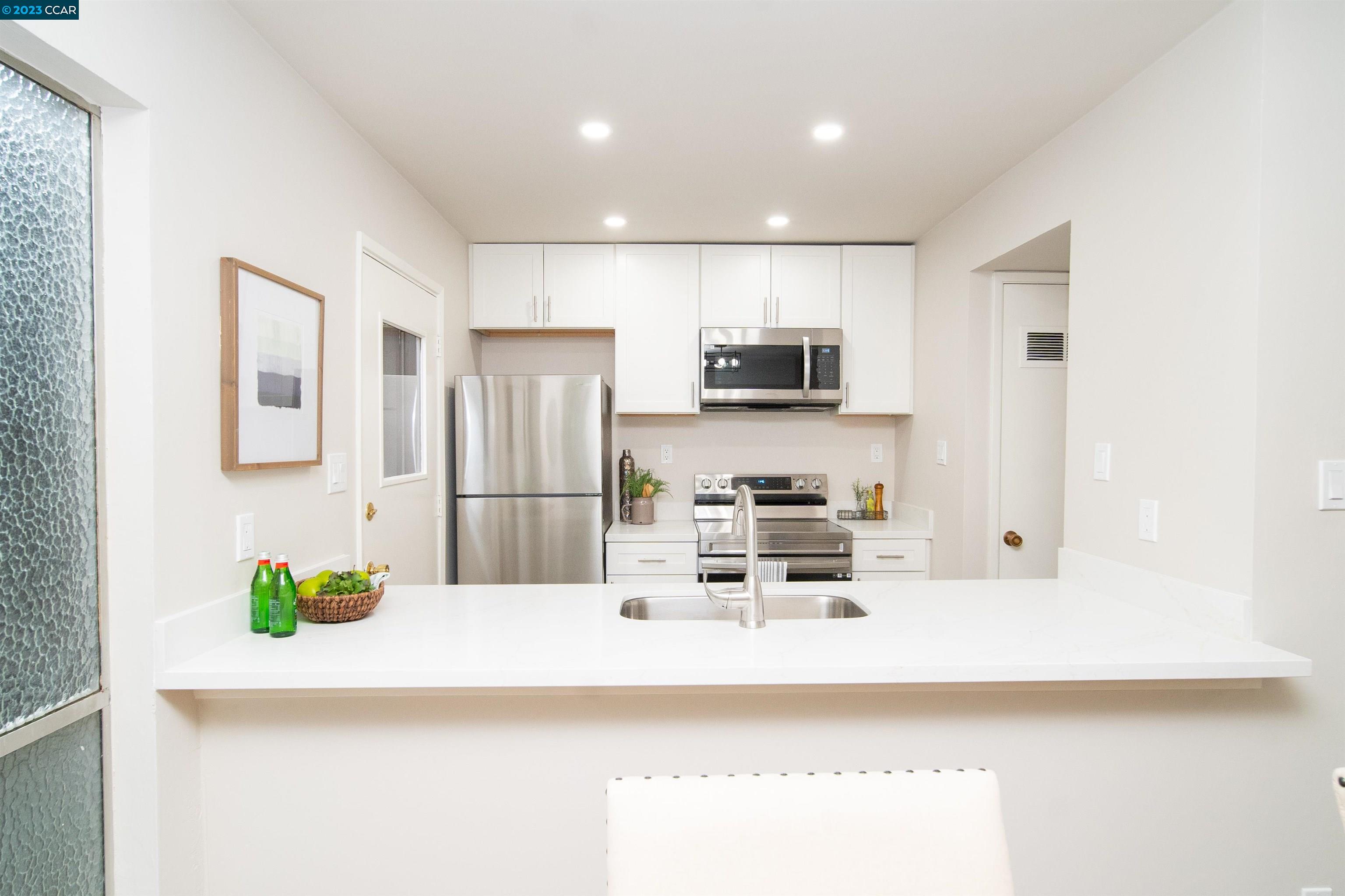 Photo #6: 41016920 Listing 