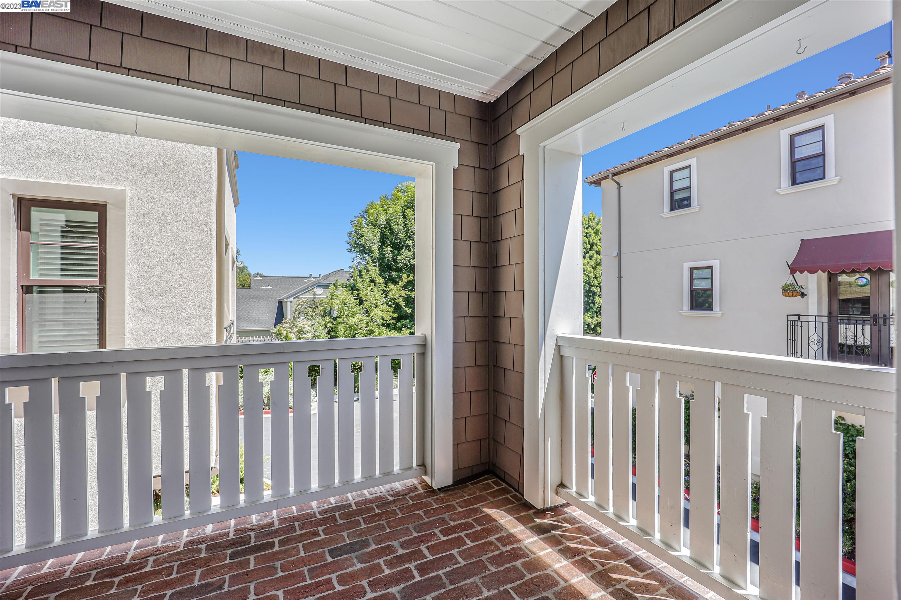 Detail Gallery Image 28 of 57 For 135 Easy St, Mountain View,  CA 94043 - 4 Beds | 3/1 Baths