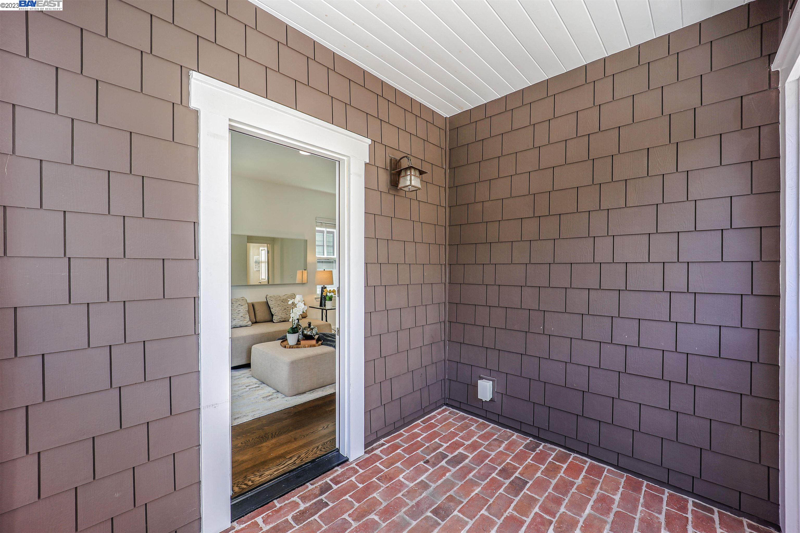 Detail Gallery Image 29 of 57 For 135 Easy St, Mountain View,  CA 94043 - 4 Beds | 3/1 Baths