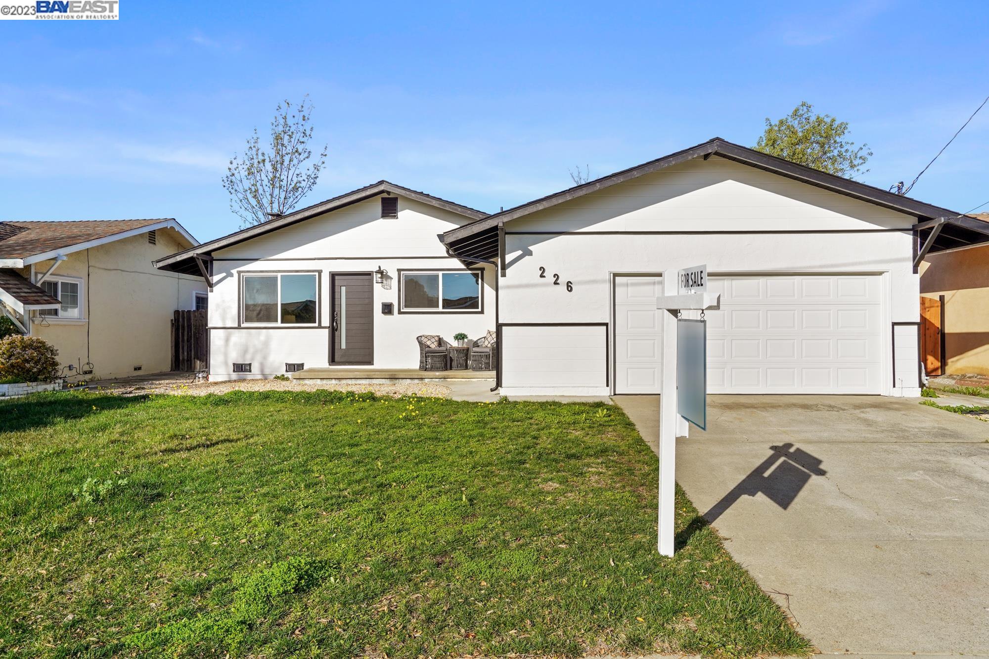 Detail Gallery Image 1 of 1 For 226 Teddy Dr, Union City,  CA 94587 - 3 Beds | 3 Baths
