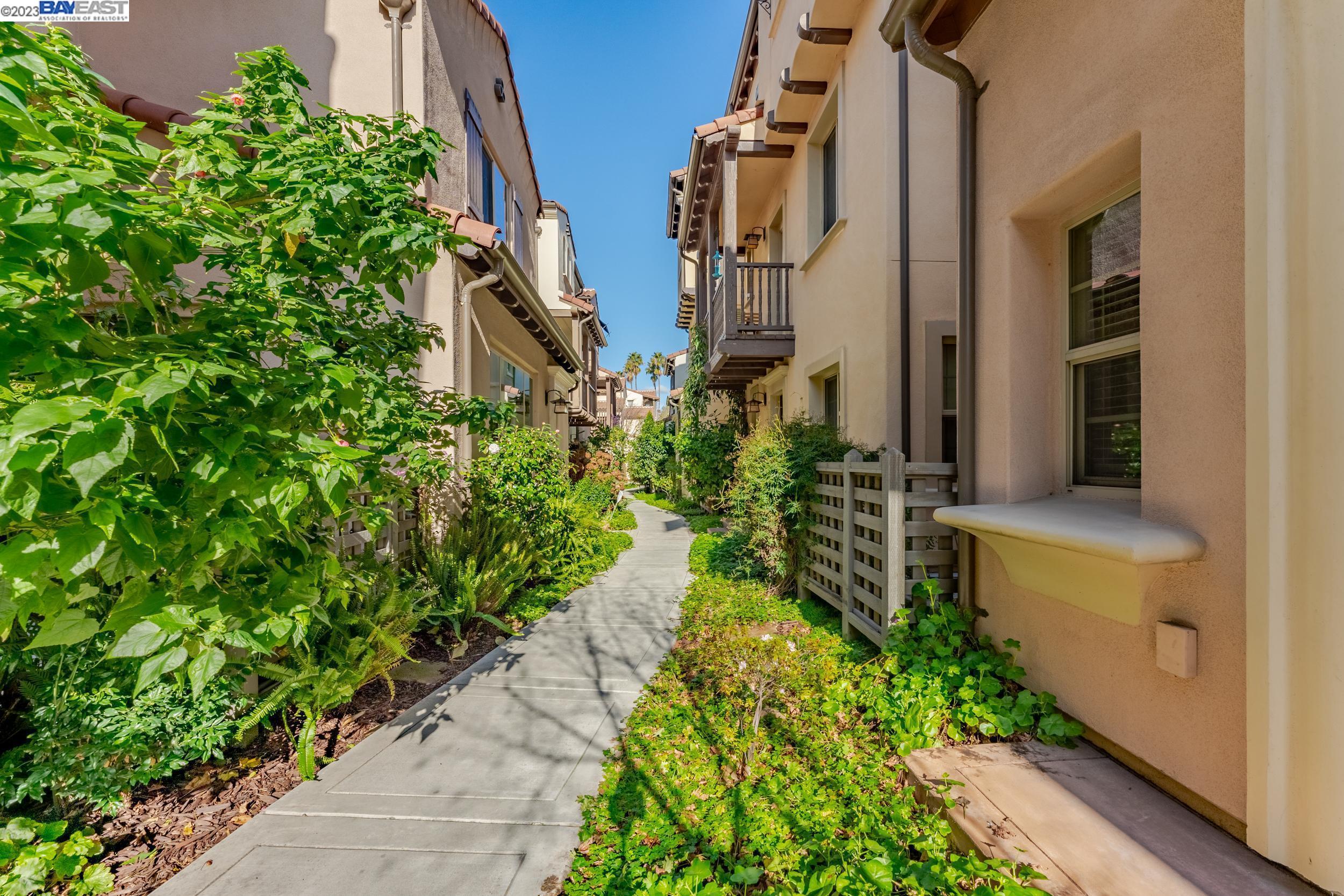 Detail Gallery Image 1 of 1 For 93 Castillo Ln., Milpitas,  CA 95035 - 4 Beds | 3/1 Baths
