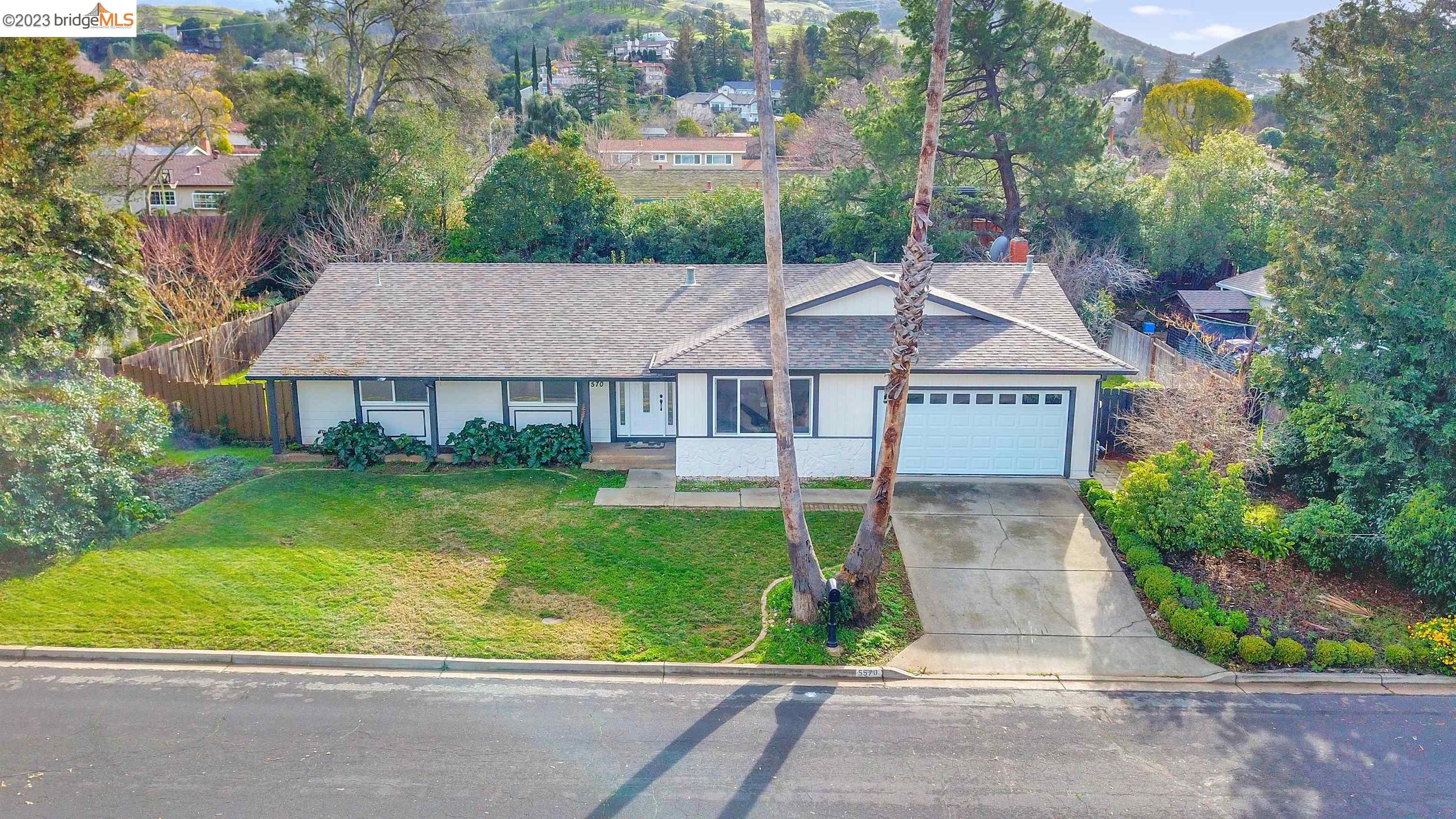 Detail Gallery Image 1 of 1 For 5570 Banff Ct, Concord,  CA 94521 - 4 Beds | 2 Baths