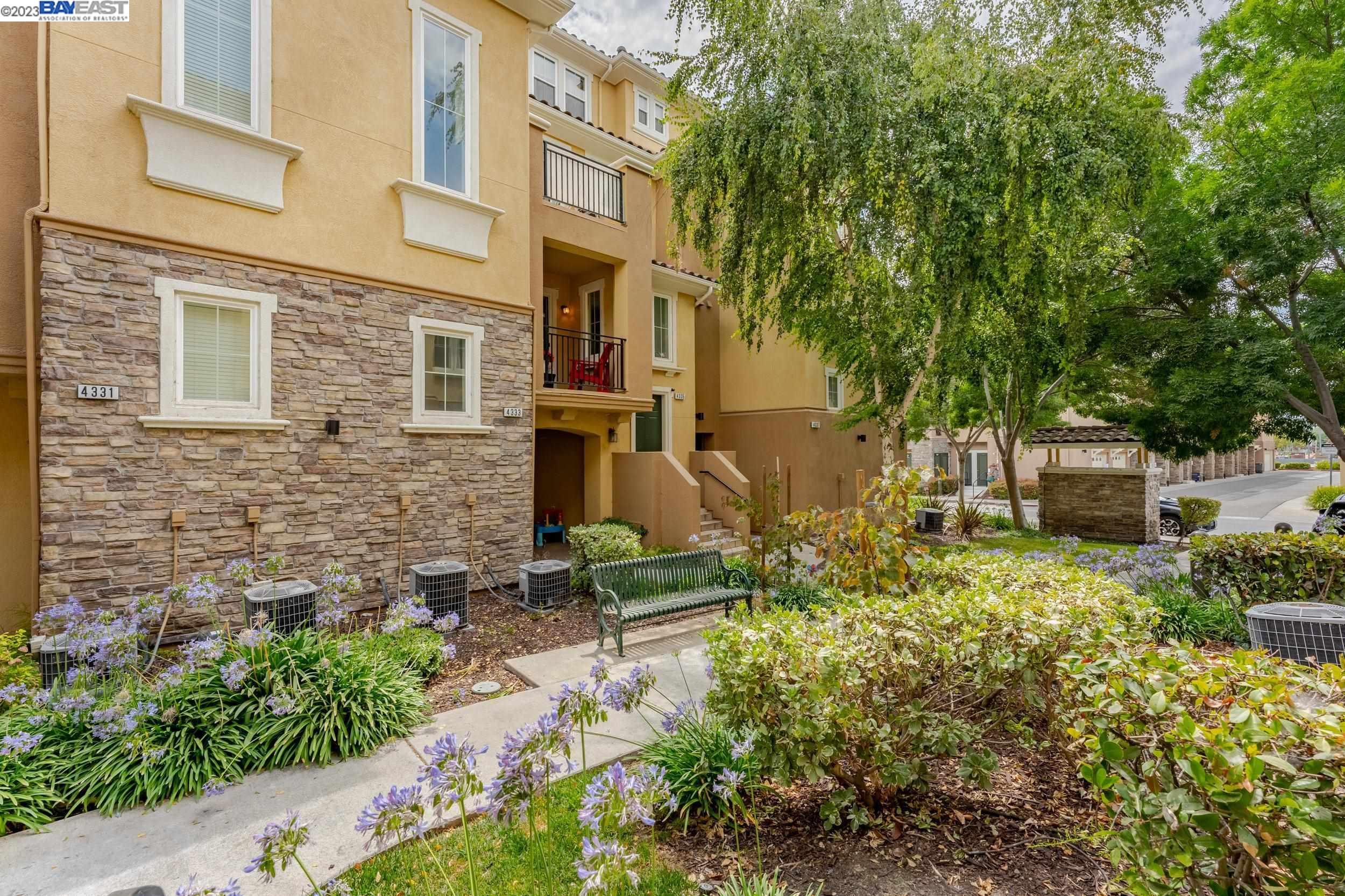 Photo #3: 41017383 Listing 