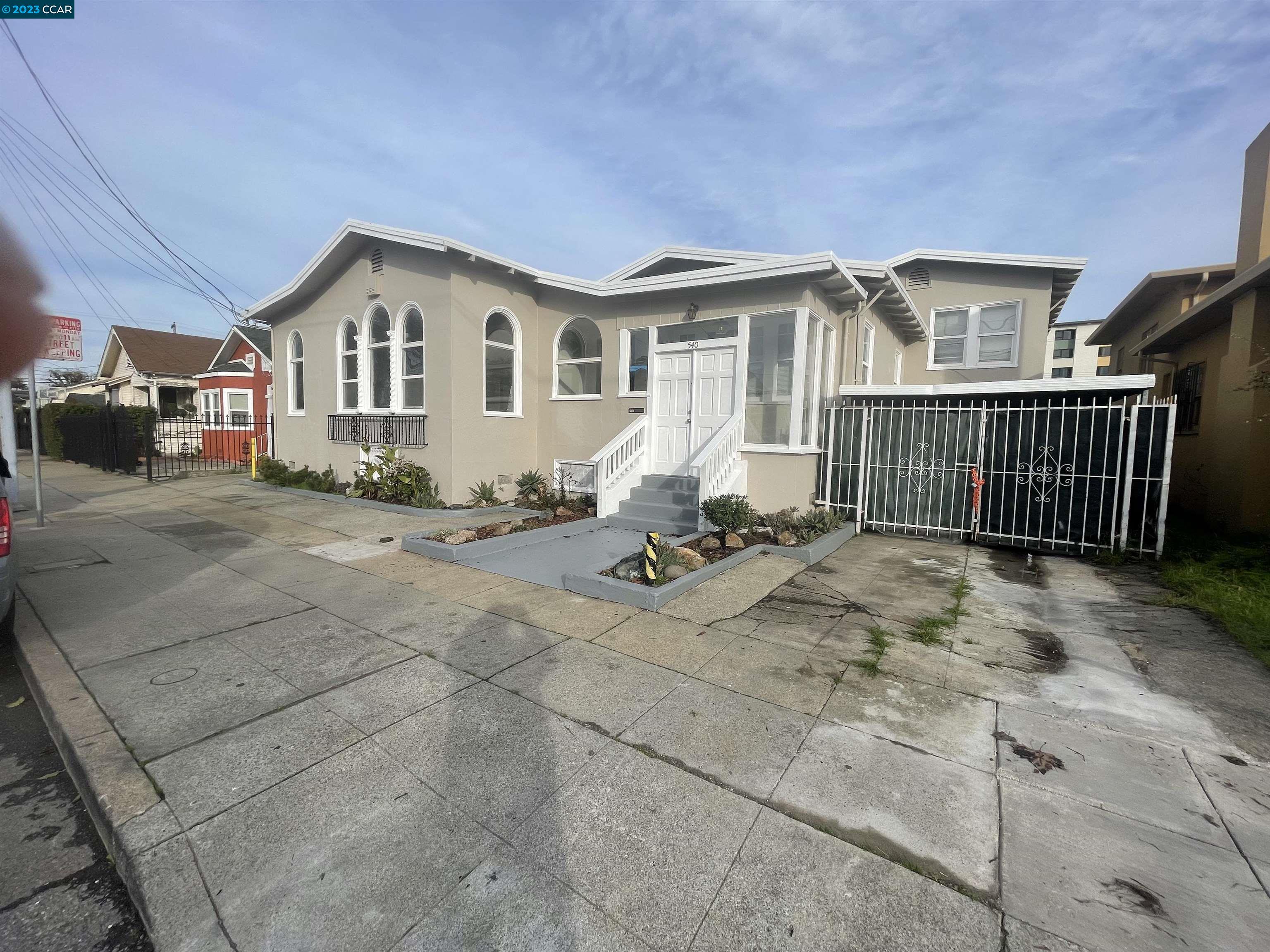 Detail Gallery Image 1 of 1 For 540 12th St, Richmond,  CA 94801 - 4 Beds | 2 Baths