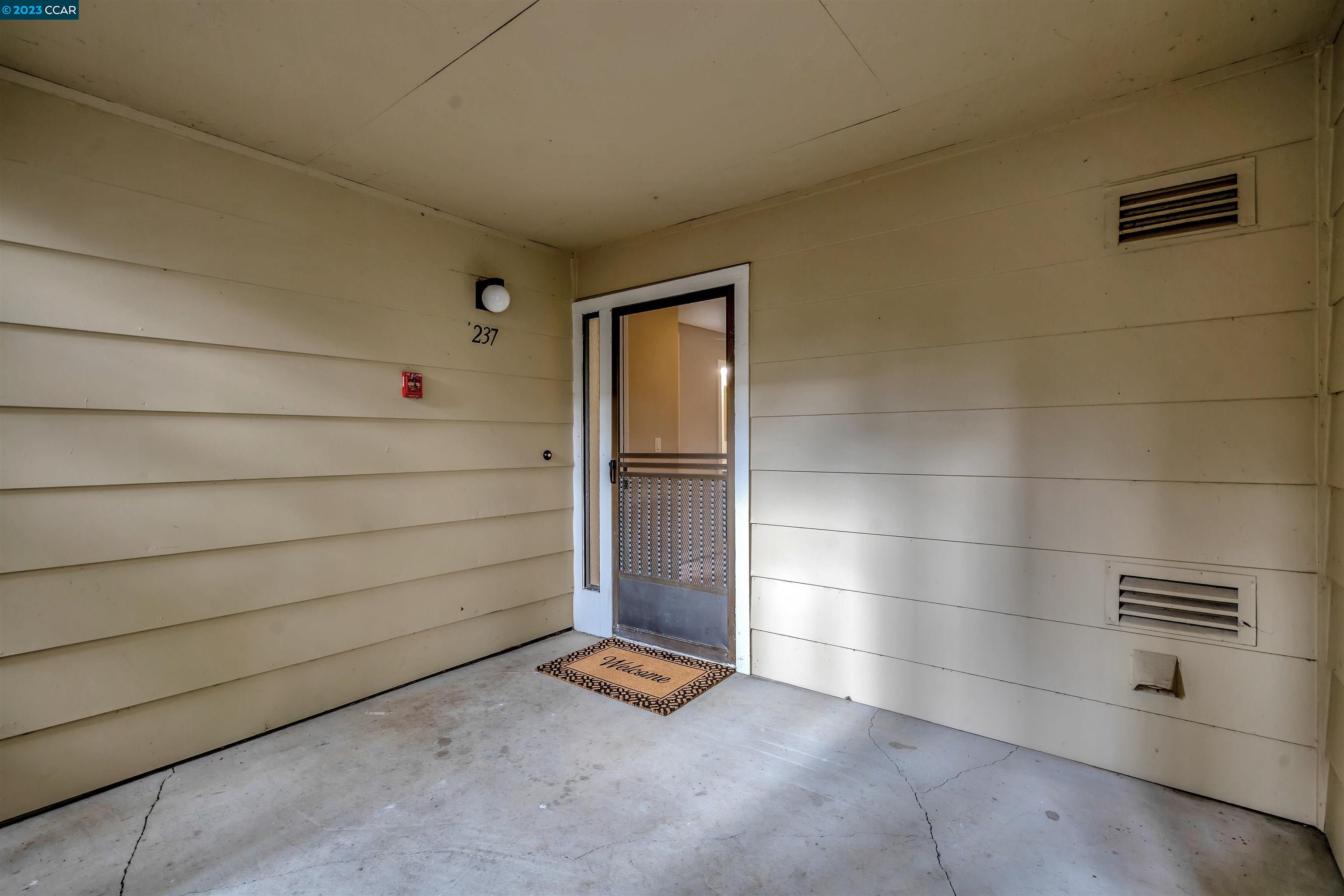 Photo #5: 41017595 Listing 