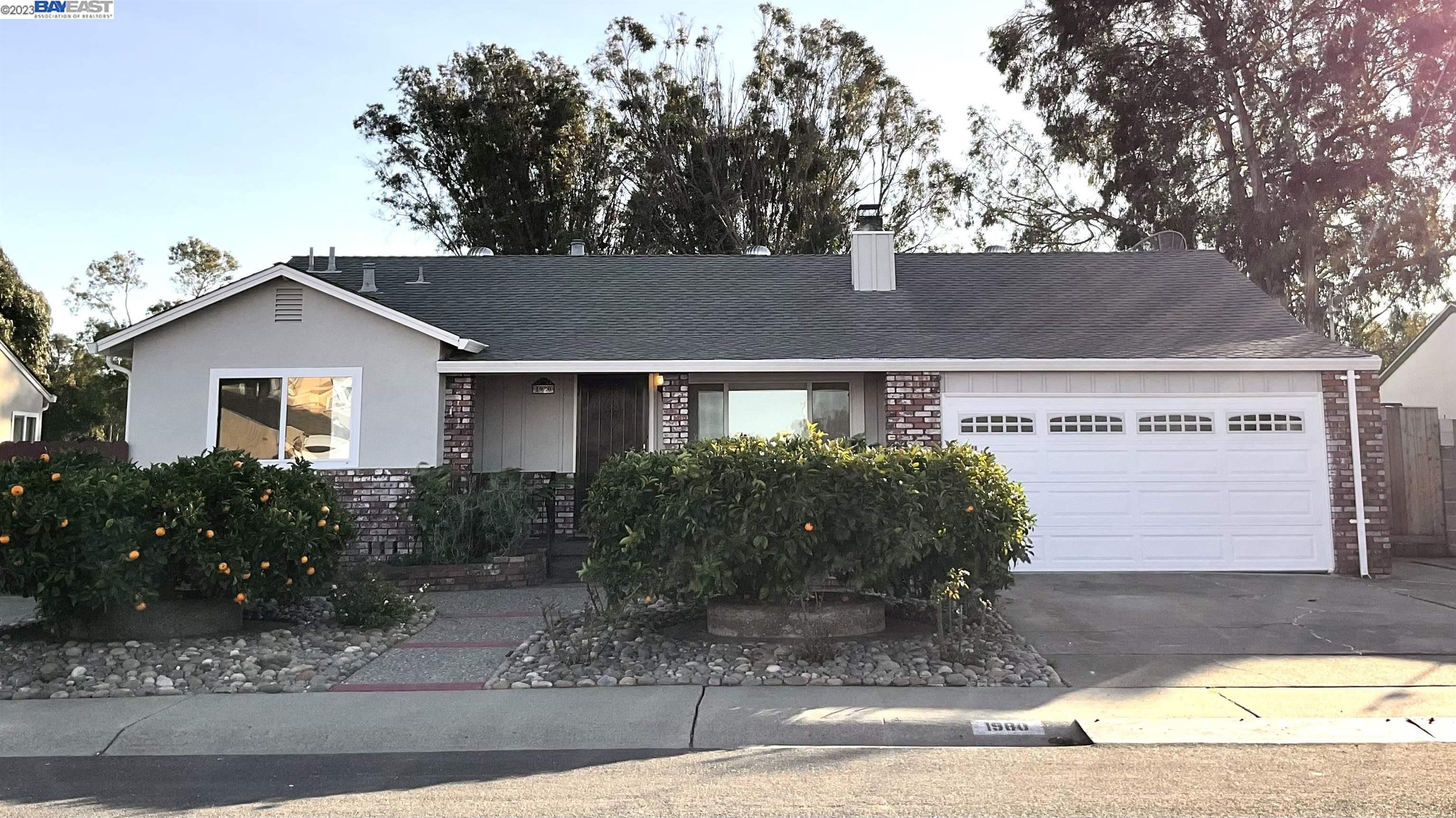 Detail Gallery Image 1 of 1 For 1980 via Sarita, San Lorenzo,  CA 94580 - 3 Beds | 2 Baths