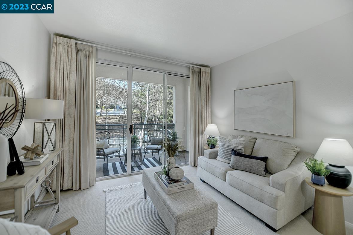 Photo #2: 41018092 Listing 