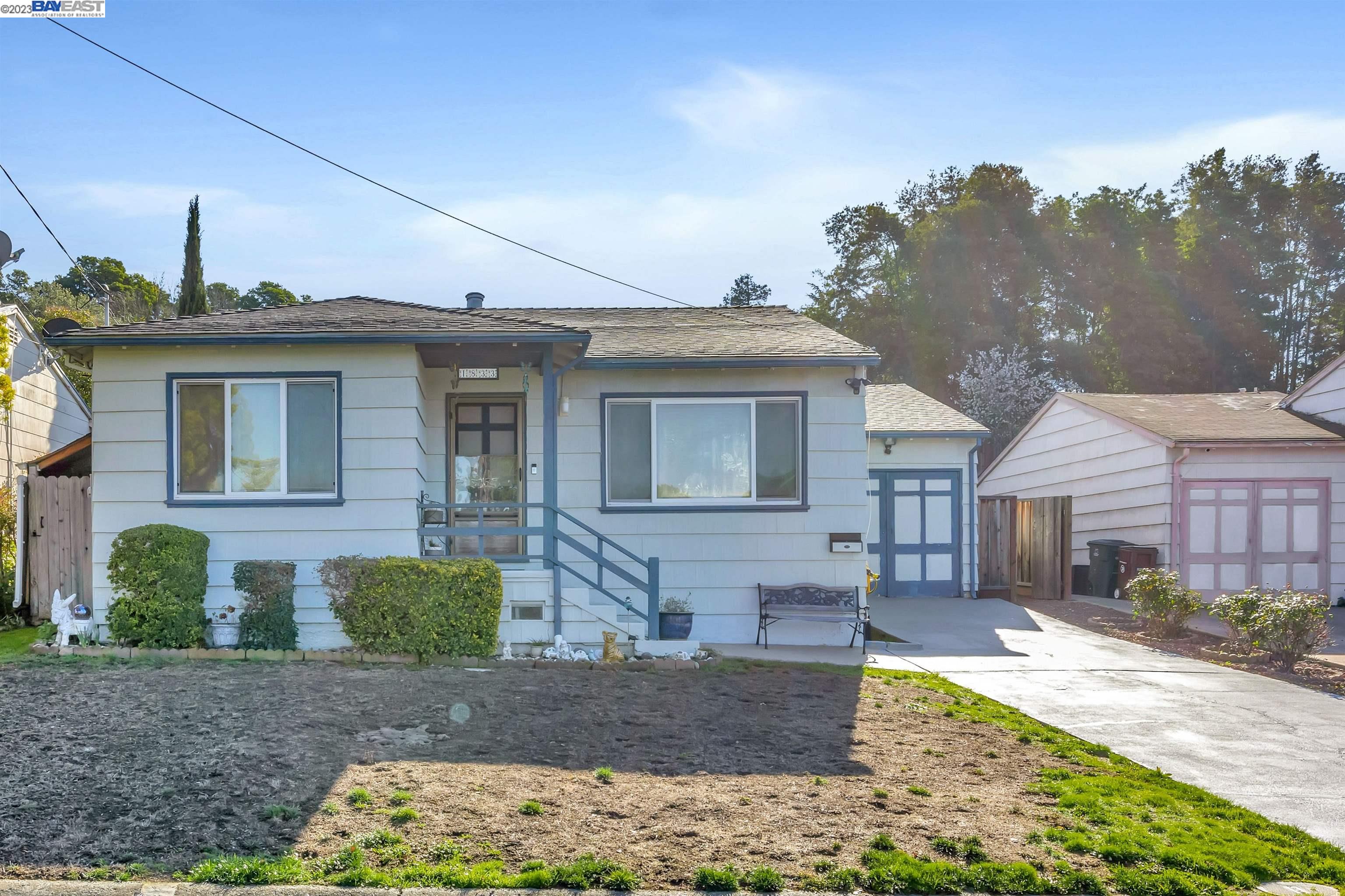 Detail Gallery Image 1 of 1 For 1833 Cedar St, Hayward,  CA 94541 - 2 Beds | 1 Baths