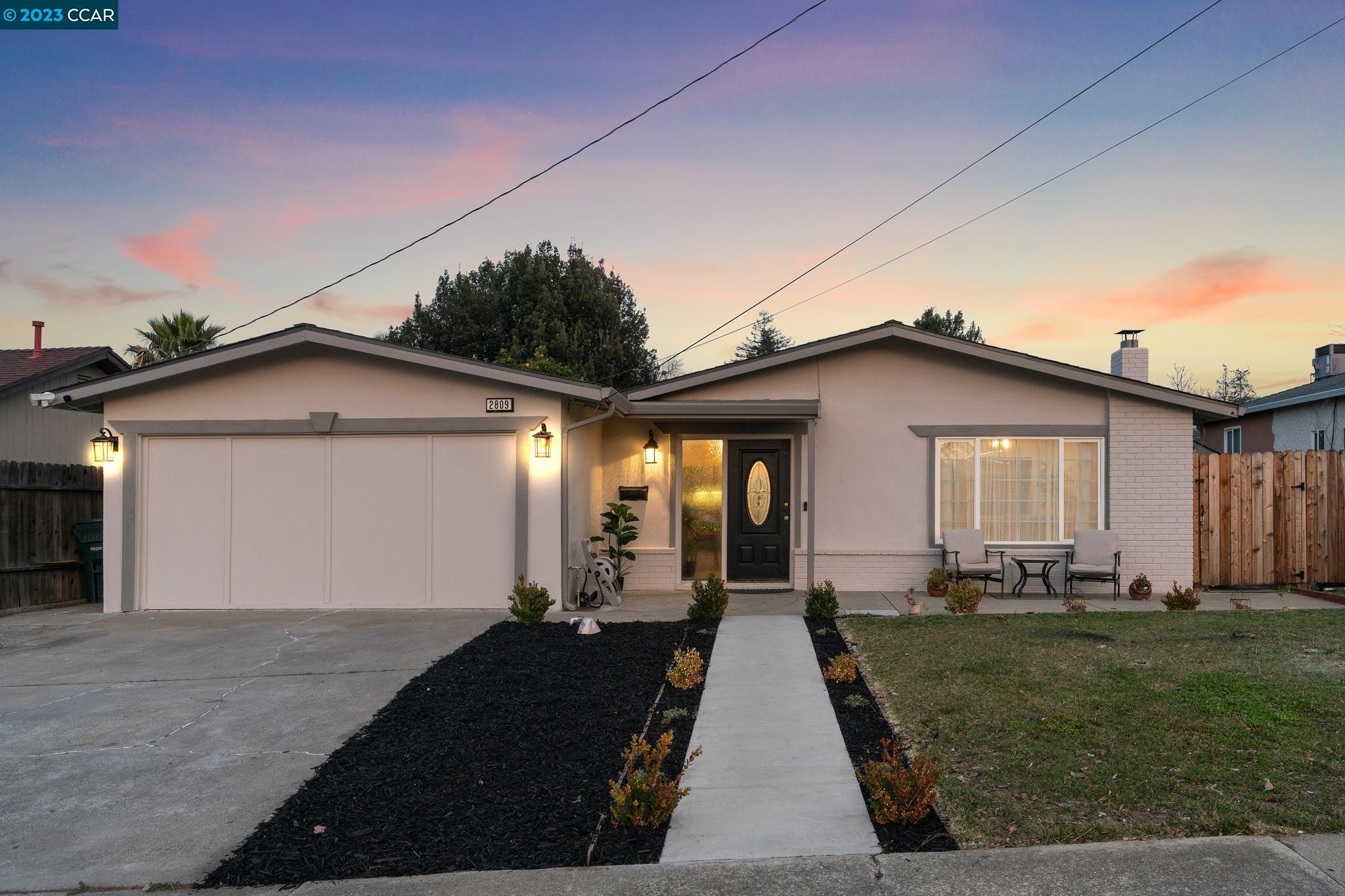 Detail Gallery Image 1 of 1 For 2809 Center Ln, Antioch,  CA 94509 - 3 Beds | 1 Baths