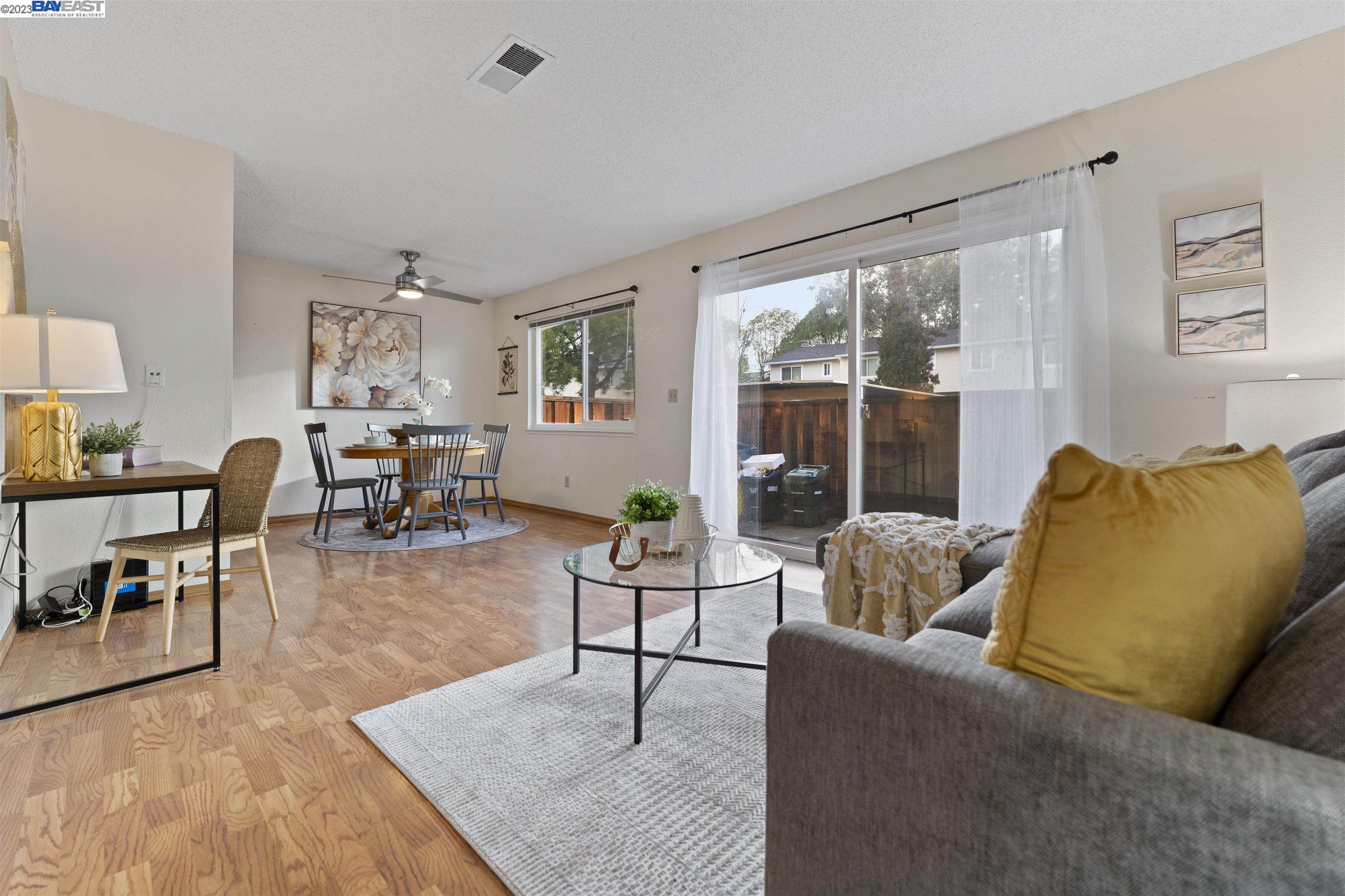 Photo #6: 41018566 Listing 