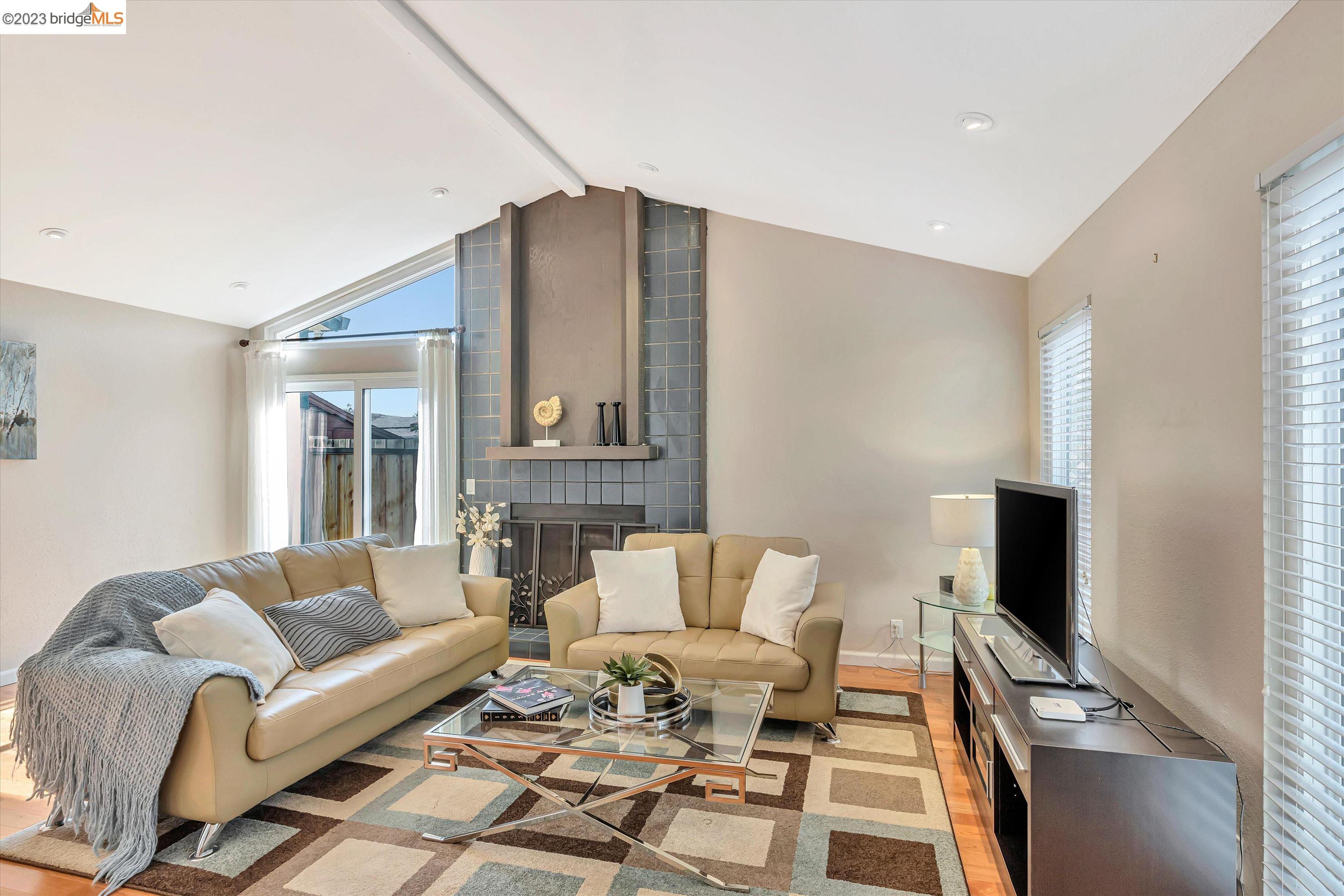 Photo #4: 41018644 Listing 