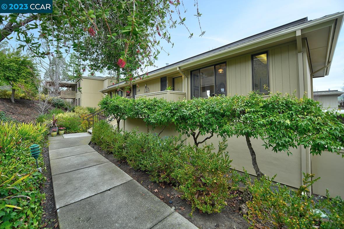Detail Gallery Image 1 of 1 For 1329 Singingwood Court #2,  Walnut Creek,  CA 94595-3511 - 1 Beds | 1 Baths