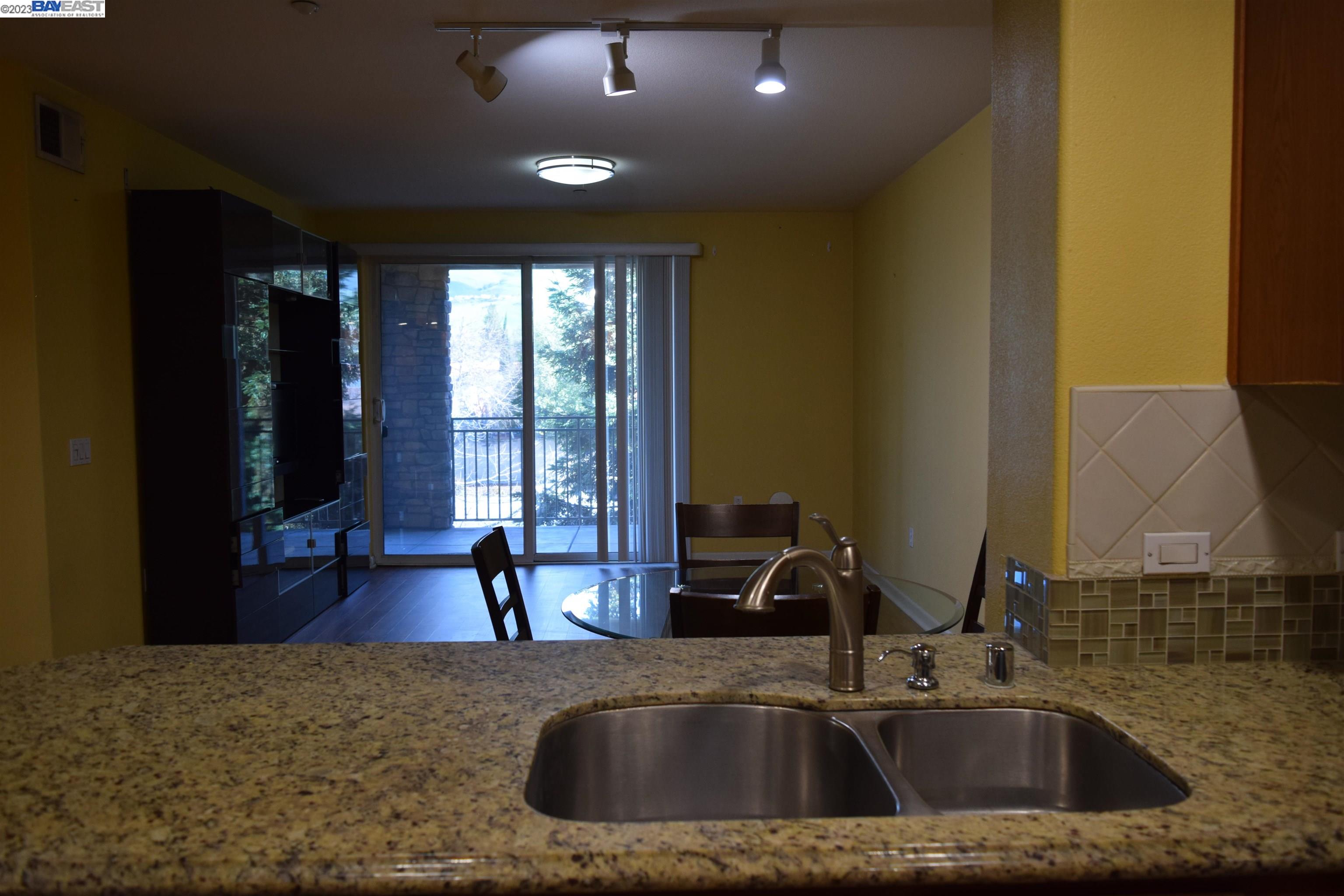 Photo #4: 41018694 Listing 
