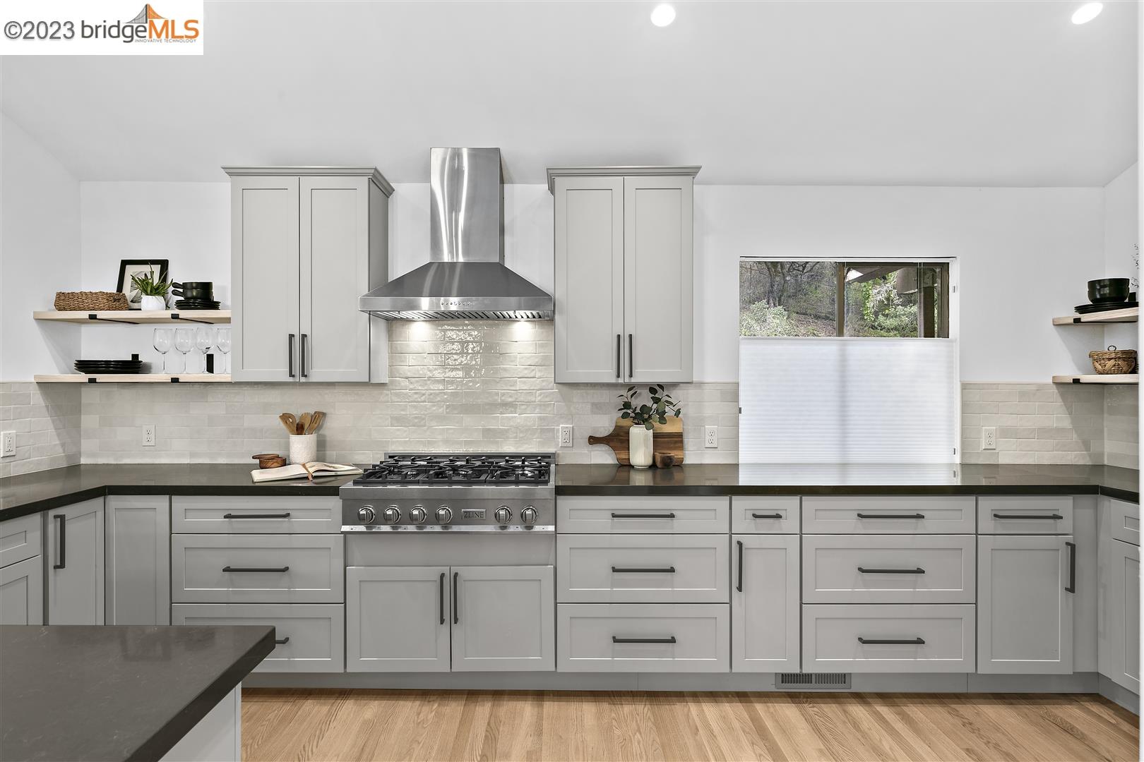 Photo #5: 41018771 Listing 