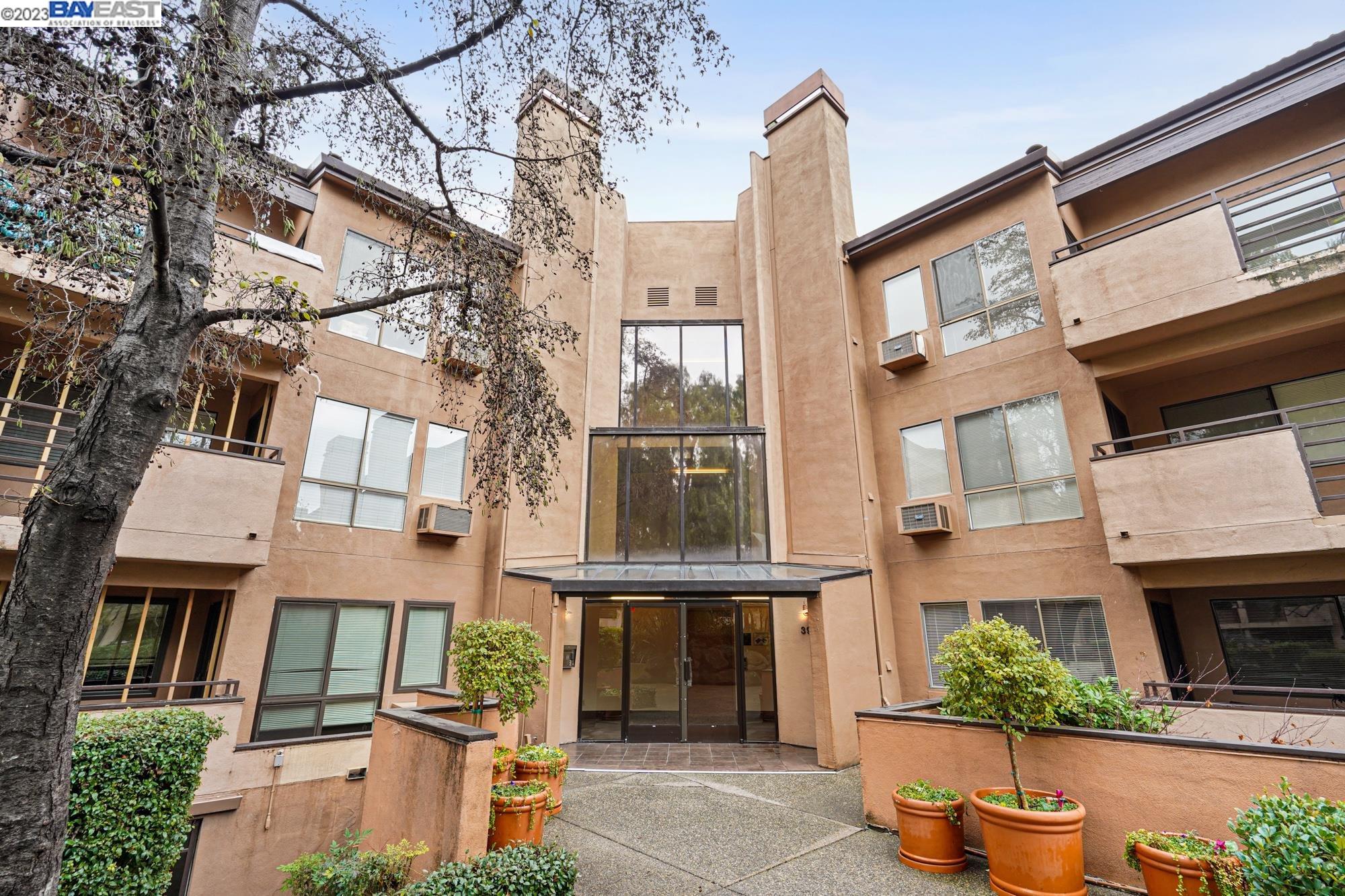 Detail Gallery Image 1 of 1 For 39199 Guardino Dr #373,  Fremont,  CA 94538 - 2 Beds | 1 Baths