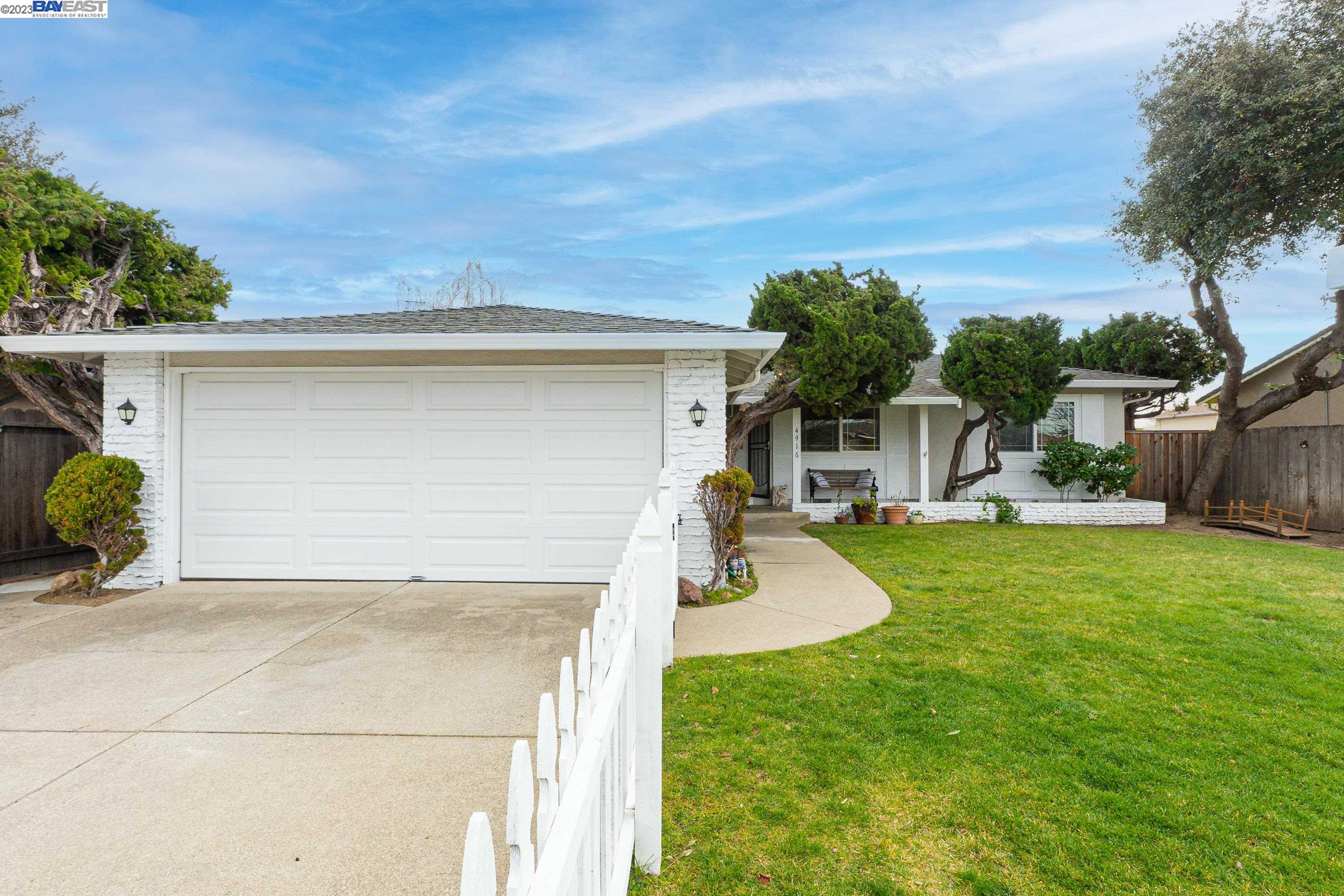 Detail Gallery Image 1 of 1 For 4916 Cody Ct, Fremont,  CA 94538 - 3 Beds | 2 Baths