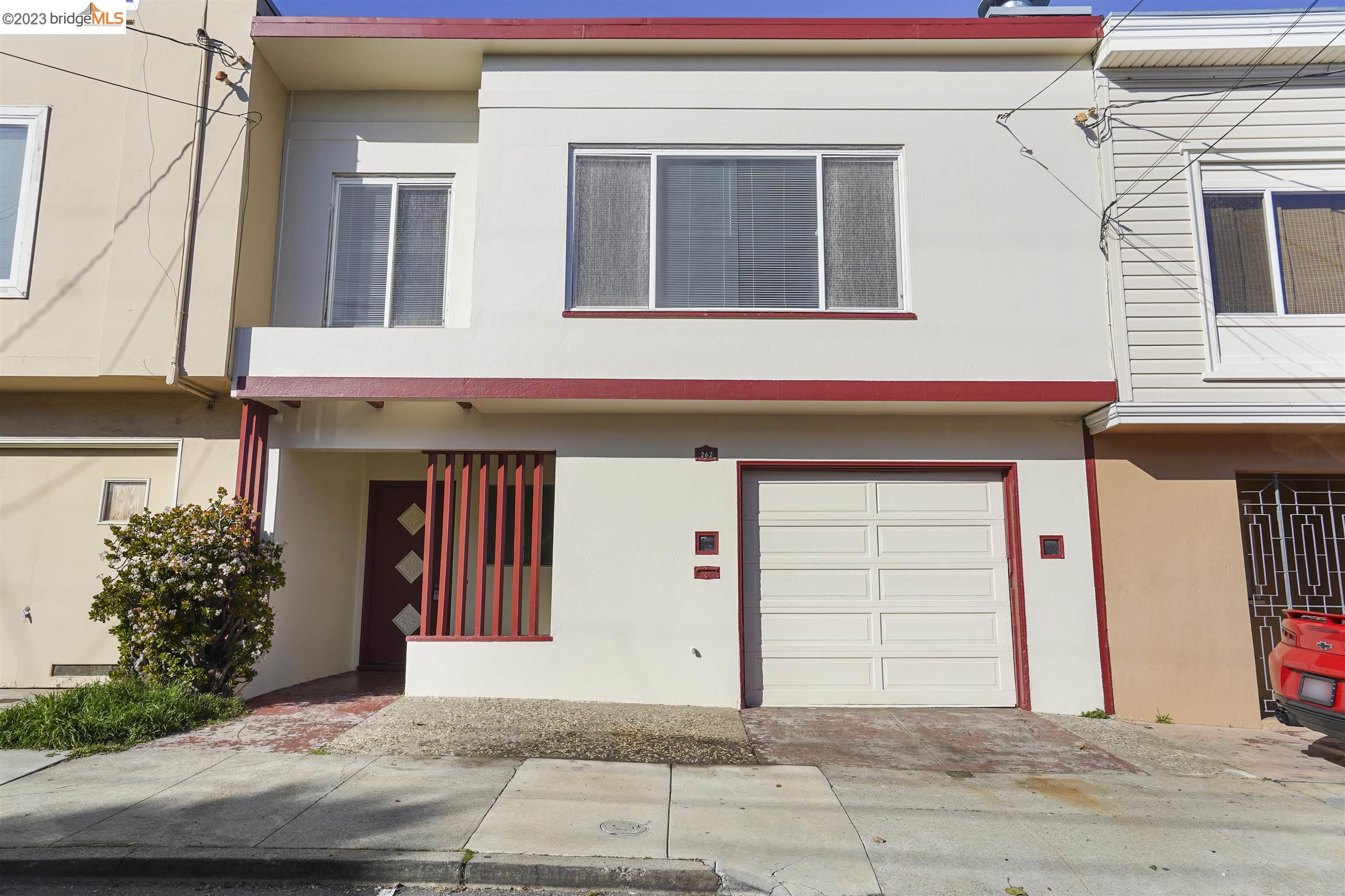 Detail Gallery Image 1 of 1 For 262 Mangels Ave, San Francisco,  CA 94131-1111 - 3 Beds | 2 Baths