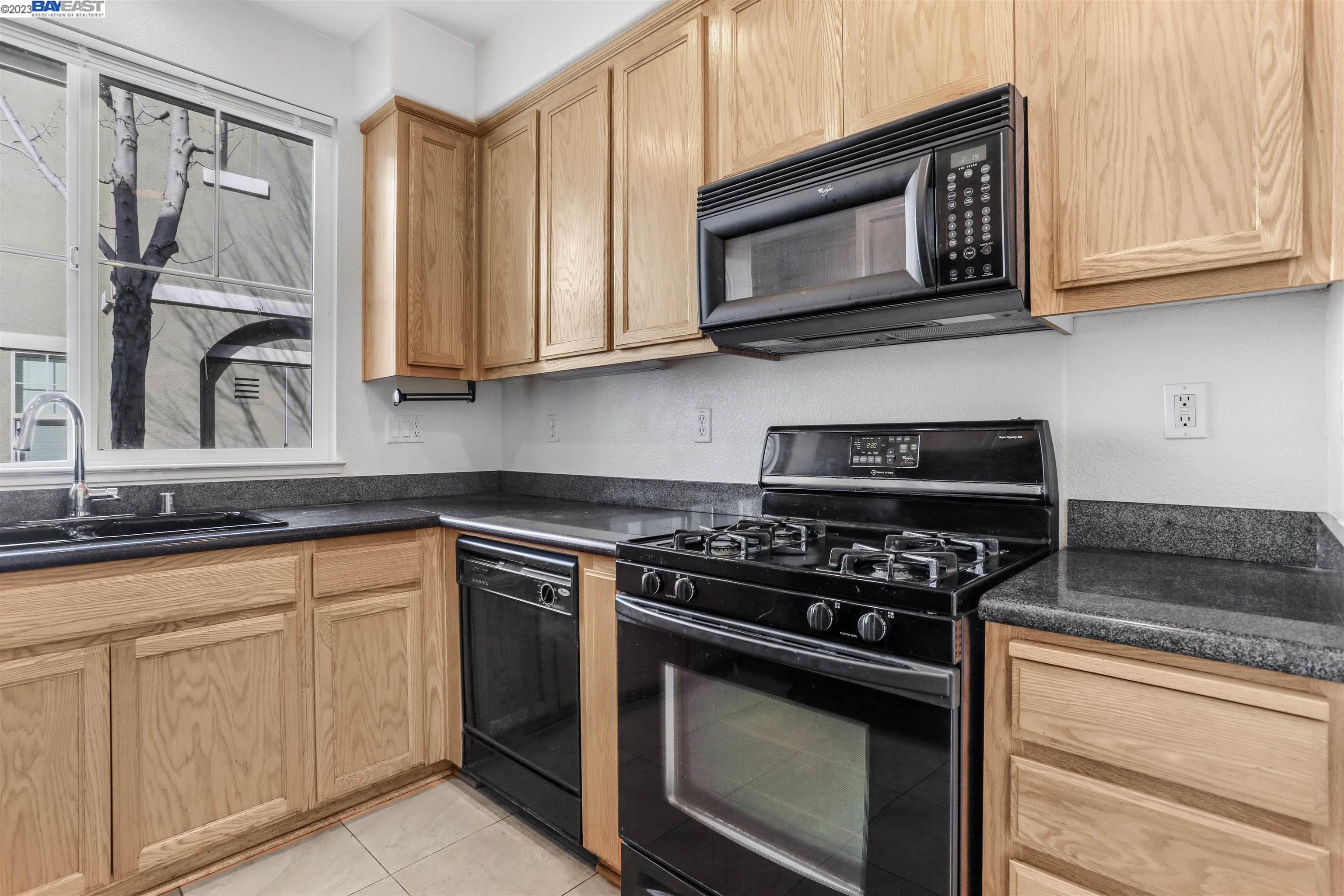 Photo #4: 41018933 Listing 