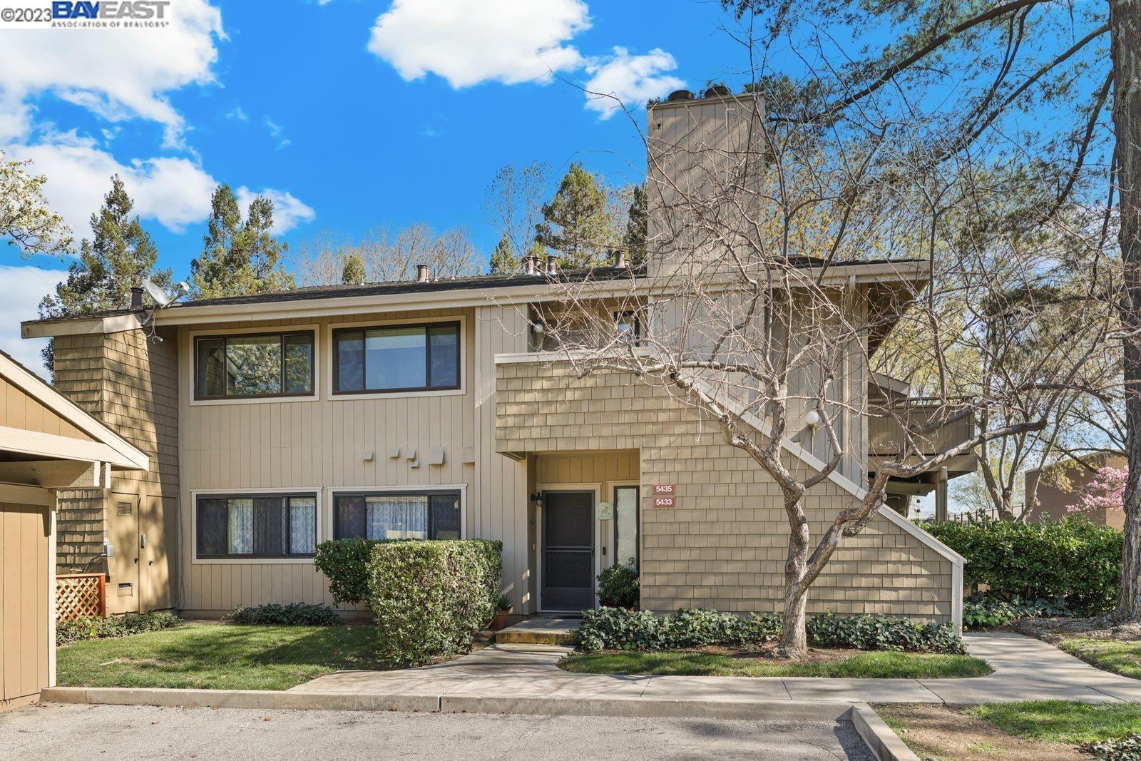 Detail Gallery Image 1 of 1 For 5435 Makati Cir, San Jose,  CA 95123 - 2 Beds | 2 Baths