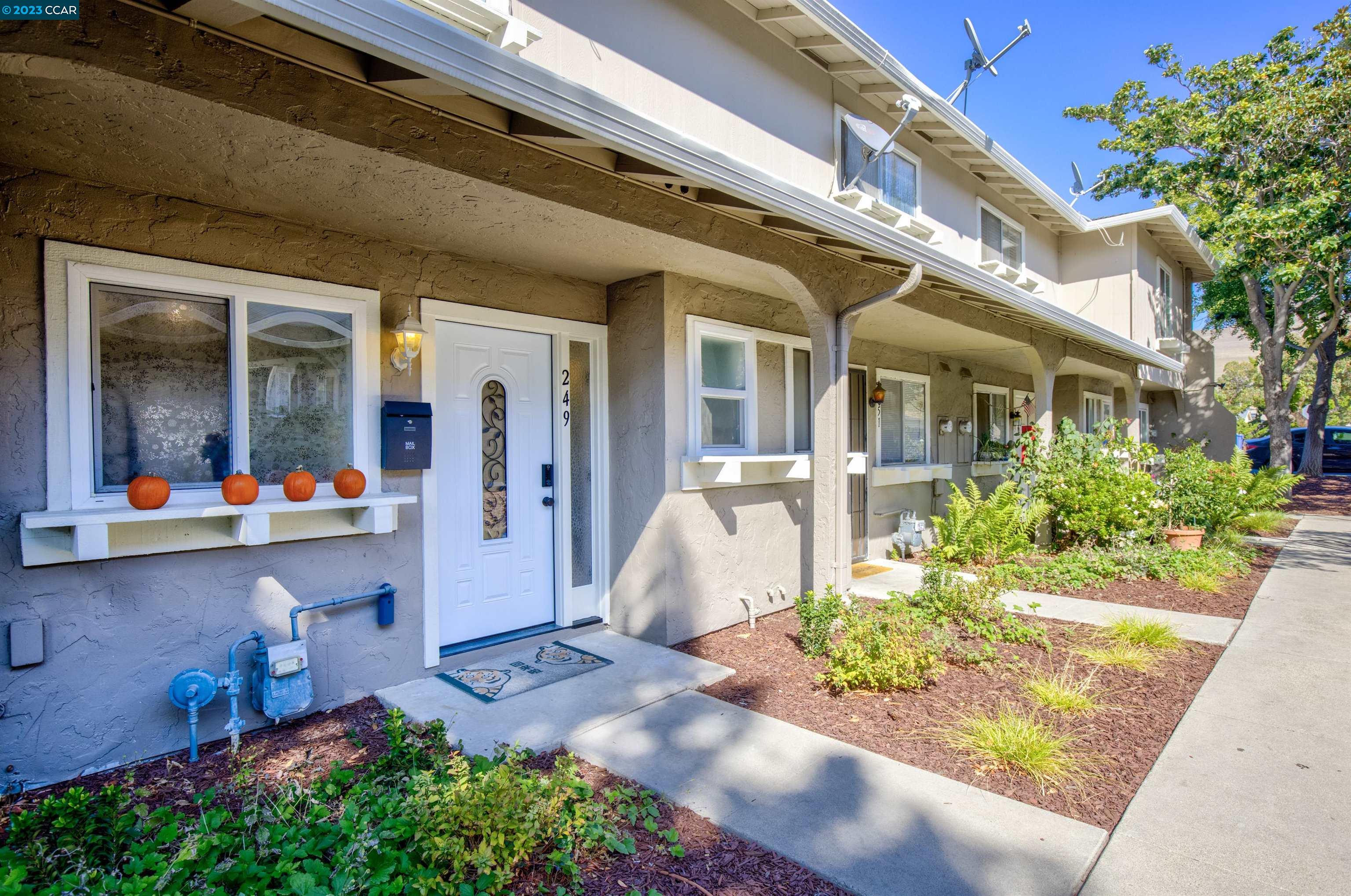 Detail Gallery Image 1 of 1 For 249 N Temple Drive, Milpitas,  CA 95035-4754 - 2 Beds | 1/1 Baths