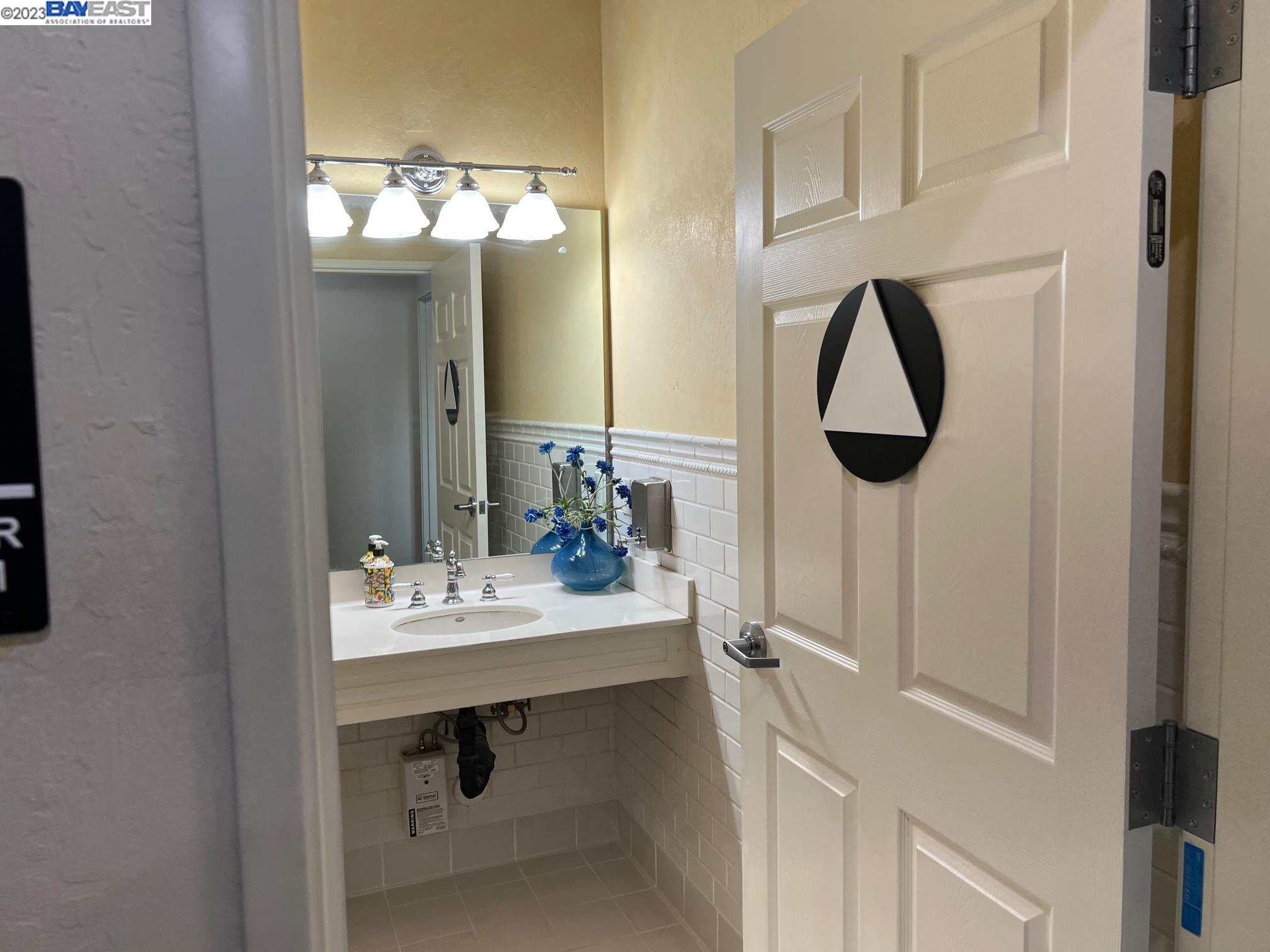Detail Gallery Image 8 of 10 For 344 Division St, Pleasanton,  CA 94566 - – Beds | – Baths