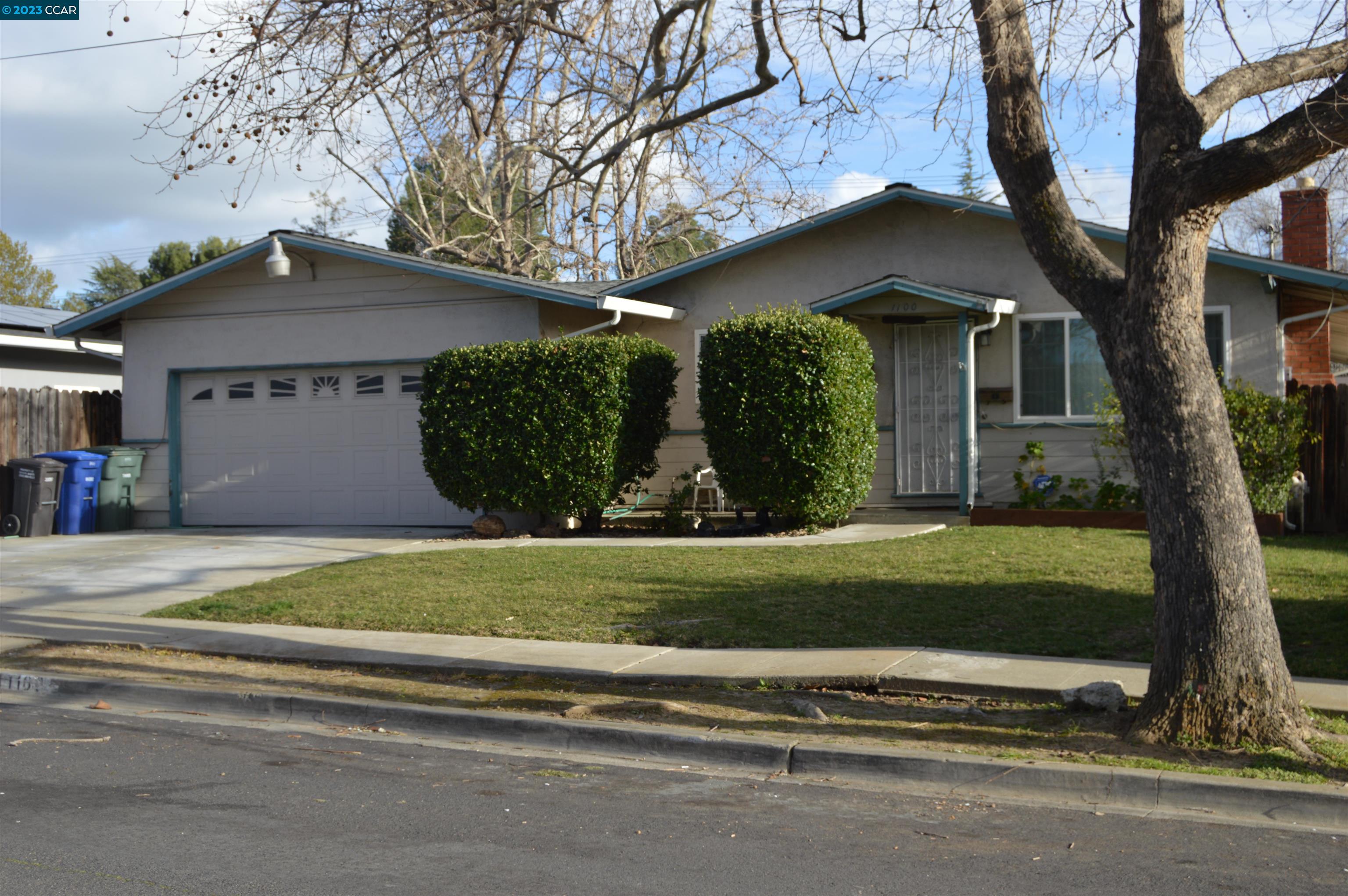 Detail Gallery Image 1 of 1 For 1100 Kenwal Rd, Concord,  CA 94521 - 4 Beds | 2 Baths