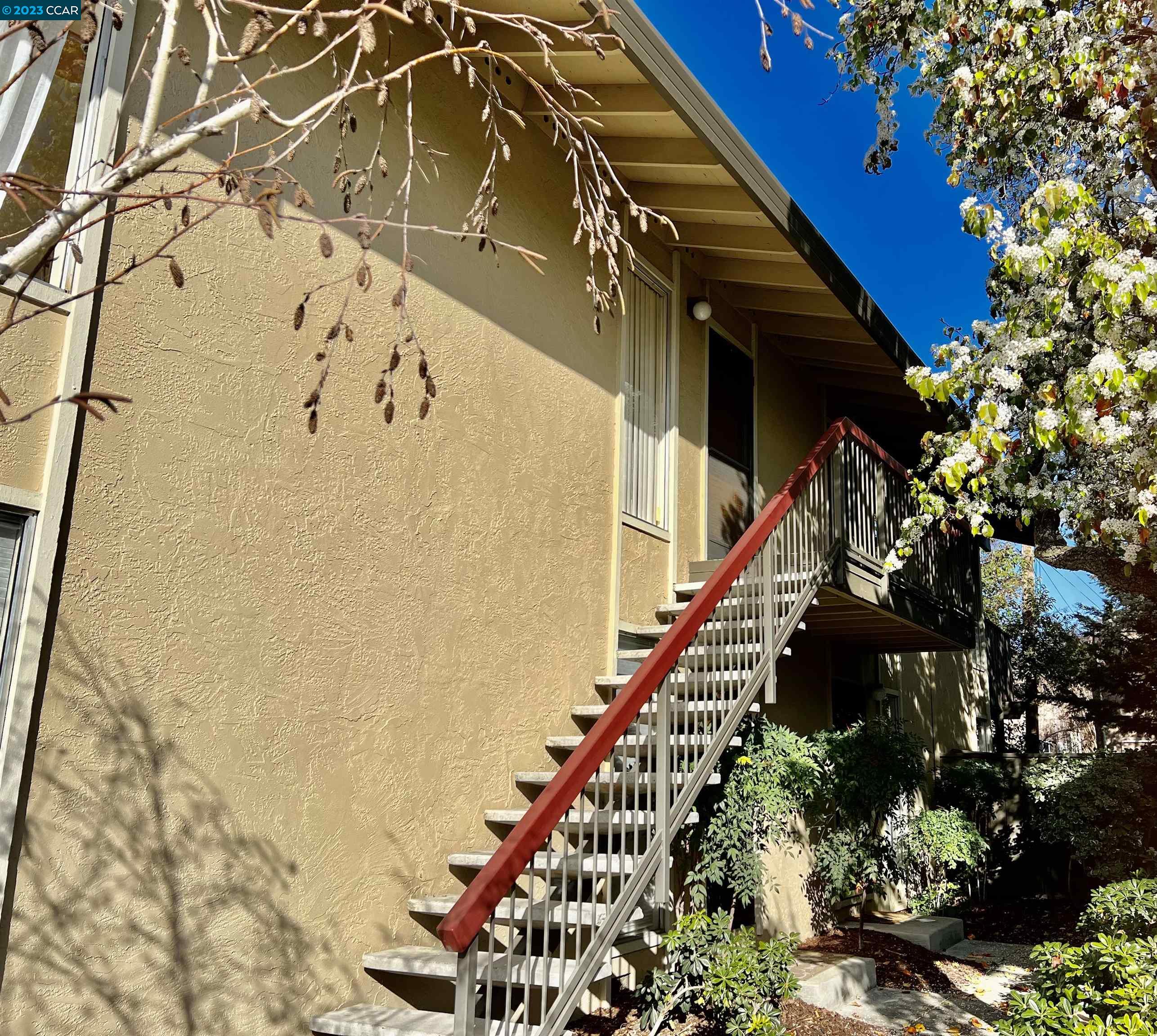Photo #3: 41019800 Listing 