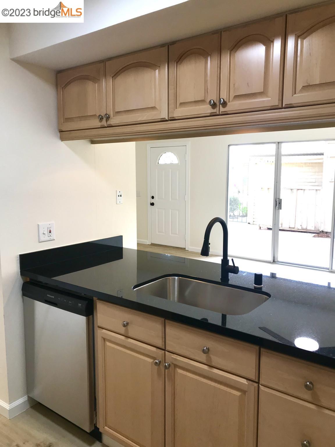 Photo #5: 41019840 Listing 