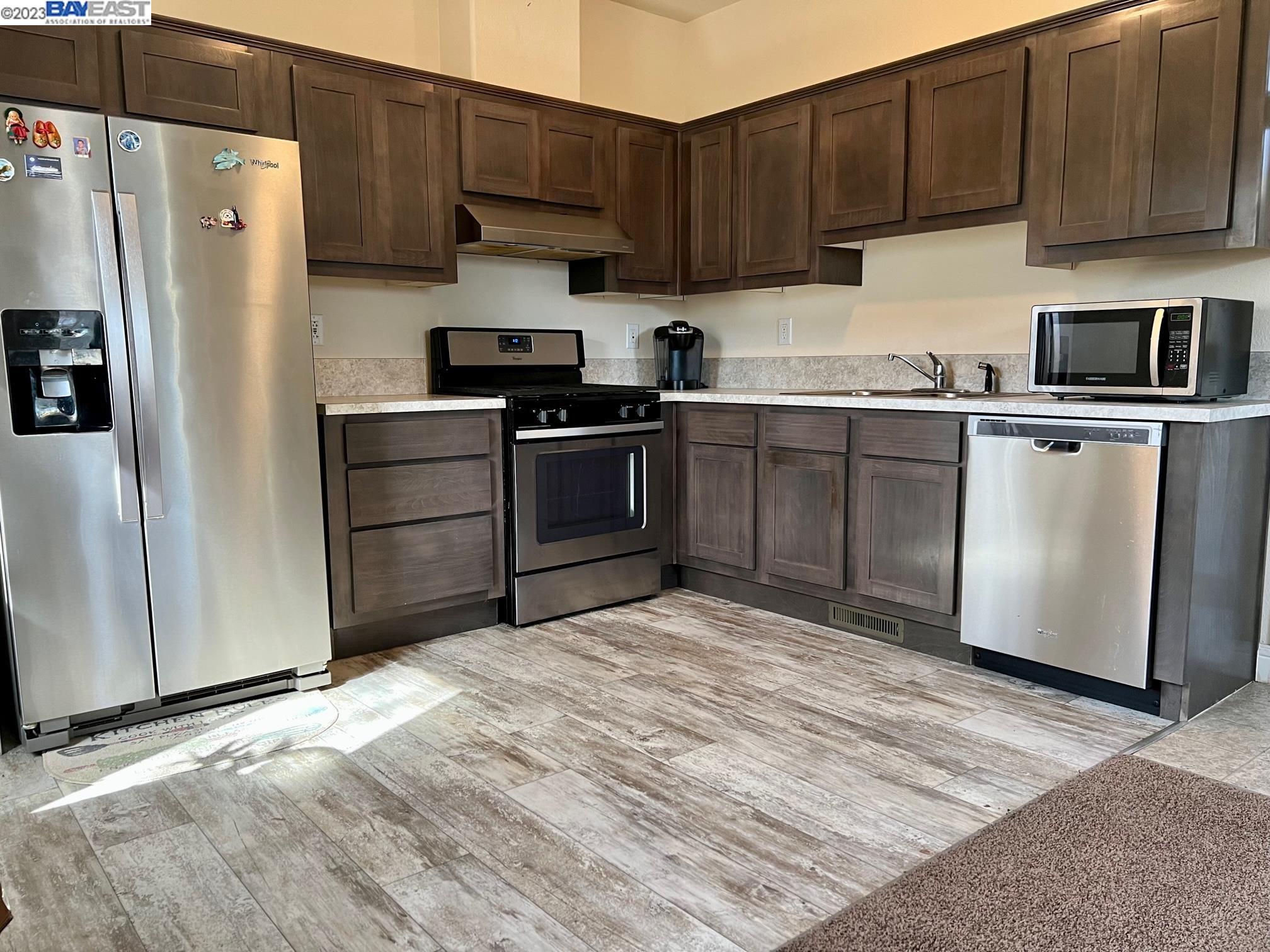 Detail Gallery Image 1 of 1 For 2399 E 14th St Spc 46,  San Leandro,  CA 94577 - 1 Beds | 1 Baths