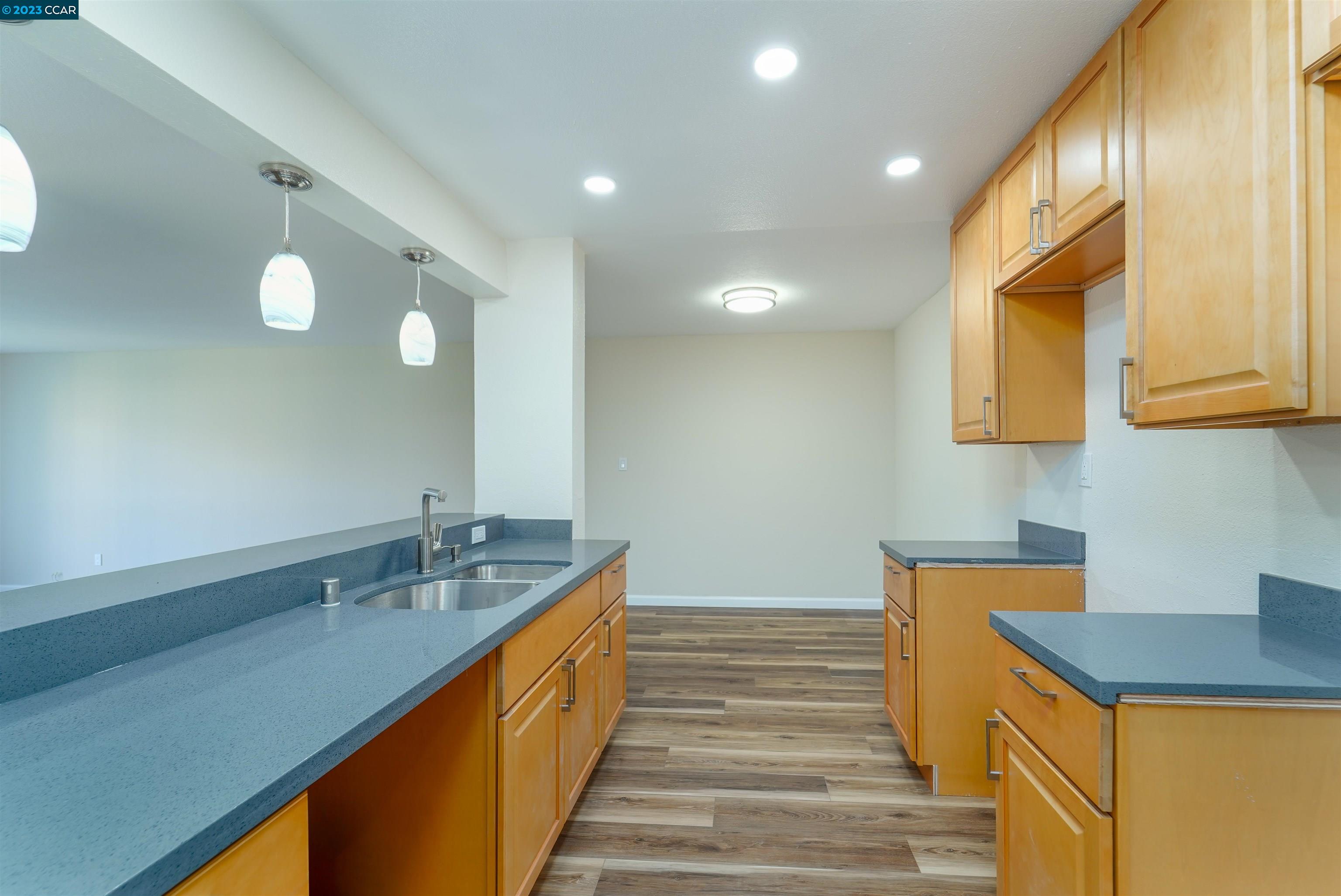 Photo #5: 41019923 Listing 