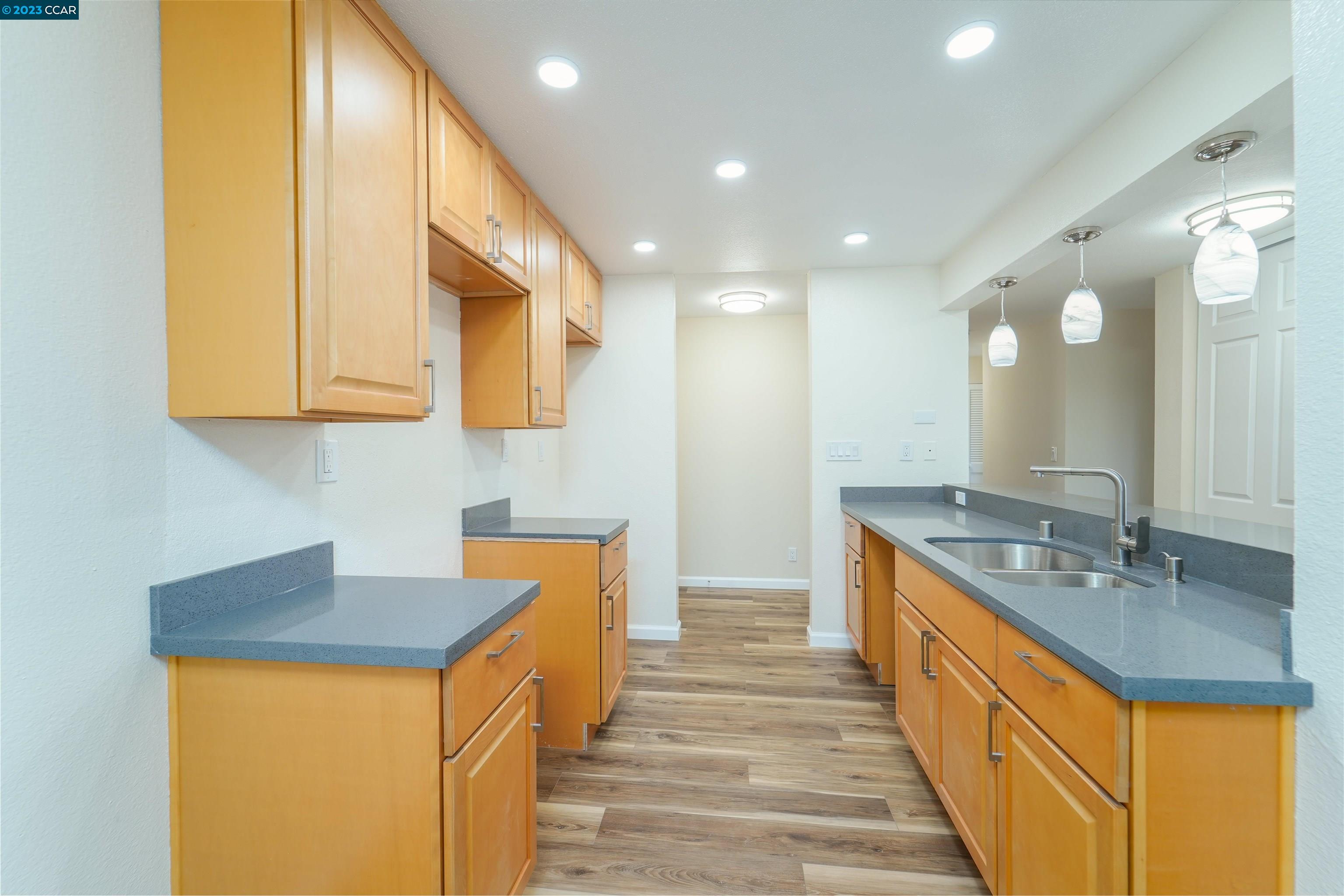 Photo #6: 41019923 Listing 